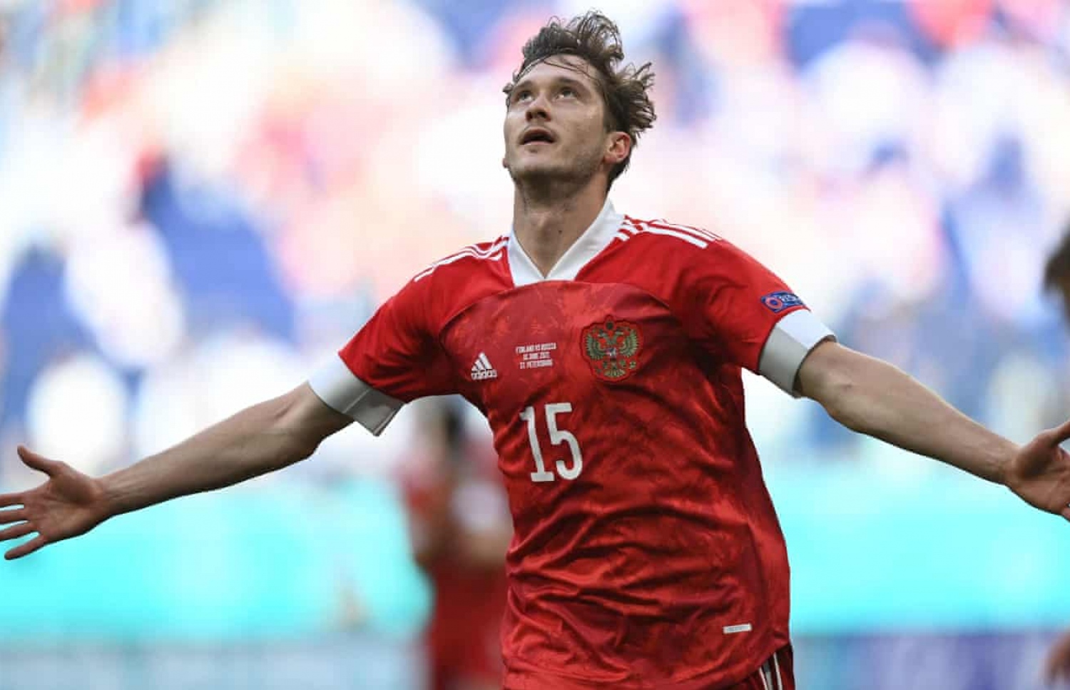 މިރާންޗުކް ލަނޑު ޖެހުމަށް ފަހު އުފާފާލު ކުރަނީ --- ފޮޓޯ: އޭއެފްޕީ