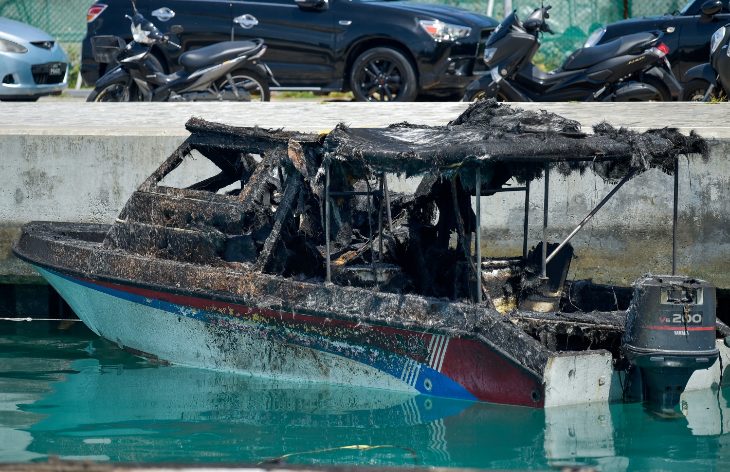 މާލެ- ޖޫން 17، 2021: އަލިފާން ރޯވި ލޯންޗެއް އަދާ ހުލިވެފައި .-- ފޮޓޯތައް: އަހުމަދު އަވްޝަން/މިހާރު