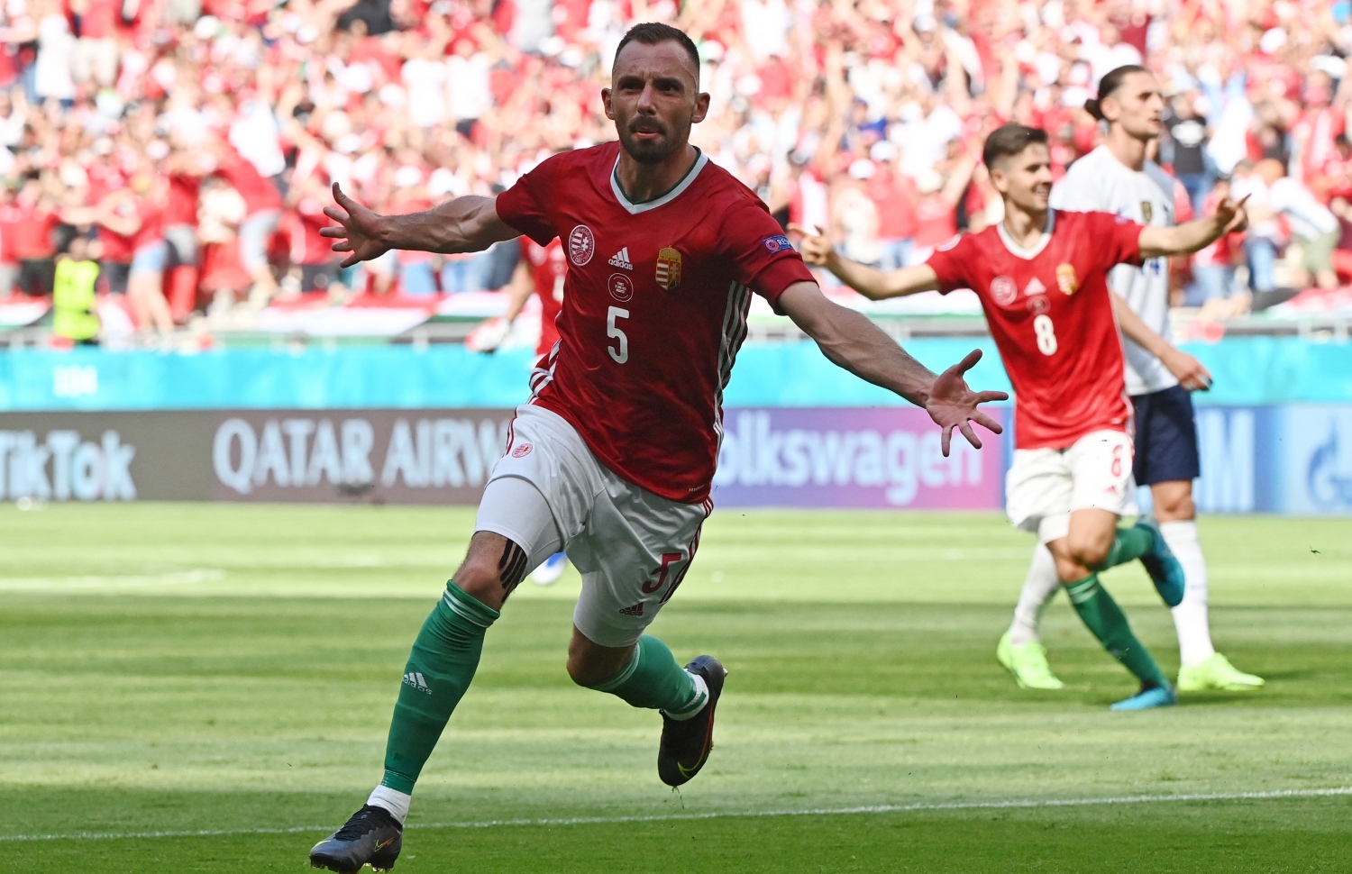 ހަންގޭރީއަށް ލަނޑު ޖަހައިދިން އަޓީލާ ފިއޯލާ އުފާފާޅު ކުރަނީ --- ފޮޓޯ: އޭއެފްޕީ