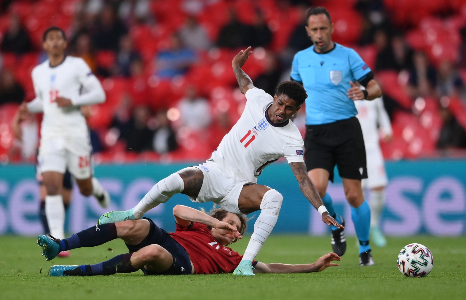 ލަންޑަން، ވެމްބަލީ ސްޓޭޑިއަމް: ޖޫން 23، 2021: ޔޫރޯ 2020ގެ ގުރޫޕް ޑީގެ އިންގްލޭންޑް އާއި ޗެކް ރިޕަބްލިކް ބައްދަލުކުރި މެޗުގެ ތެރެއިން: ޗެކް ރިޕަބްލިކްގެ މައްޗަށް 1-0 ގެ ނަތީޖާ އަކުން އިންގްލޭންޑް ވަނީ ކާމިޔާބު ހޯދާފައި.-- ފޮޓޯ: އޭއެފްޕީ