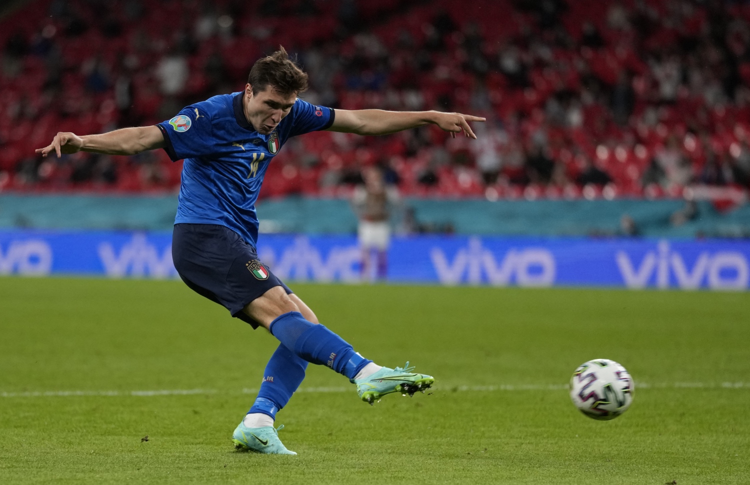 އިޓަލީއަށް ލީޑް ނަގައިދިން ކިއޭޒާ ބޯޅަ ފޮނުވާލަނީ --- ފޮޓޯ: އޭއެފްޕީ