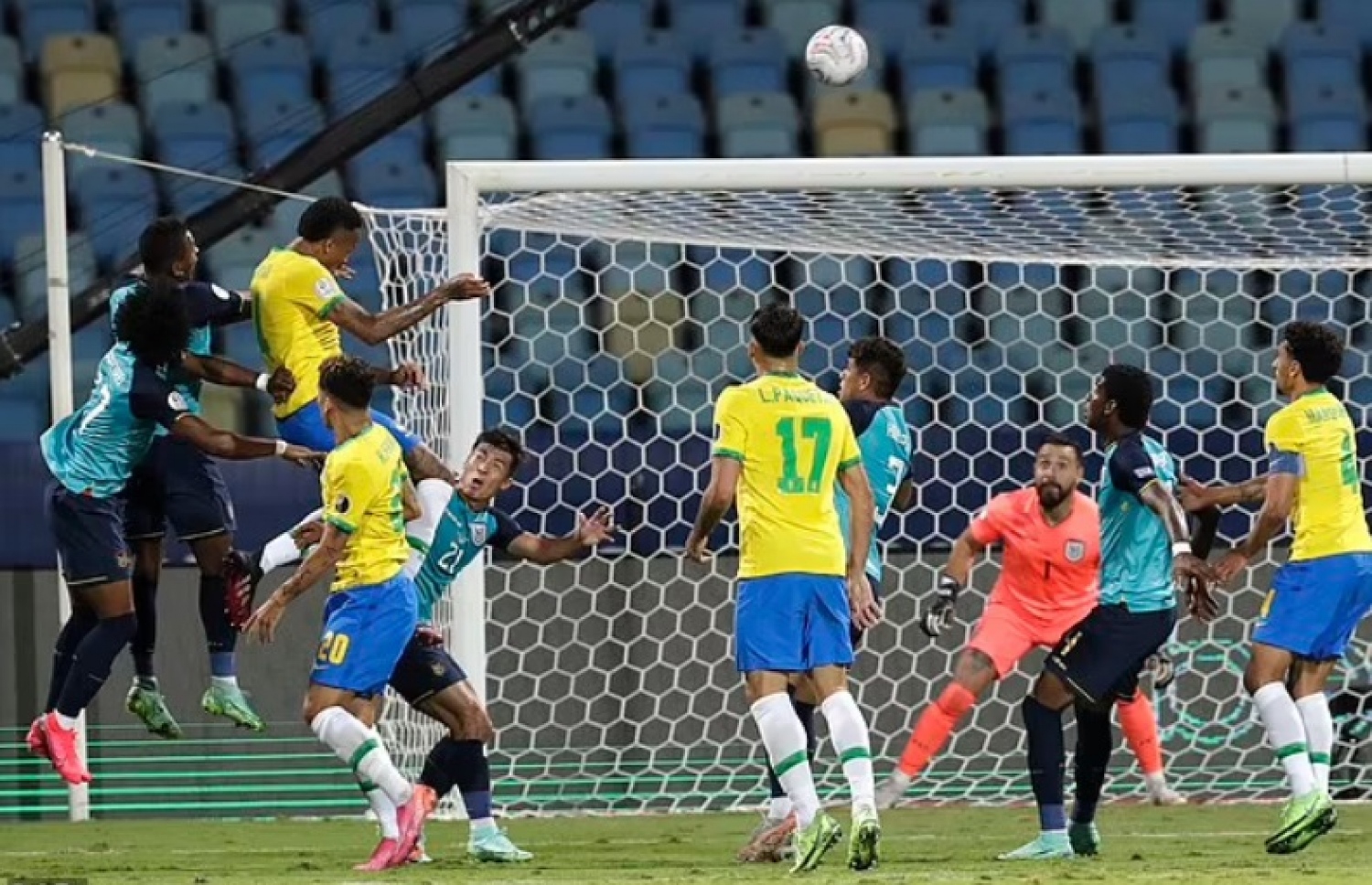 ބްރެޒިލް އާއި އެކުއެޑޯ ކުޅުނު މެޗުގައި --- ފޮޓޯ: އޭޕީ