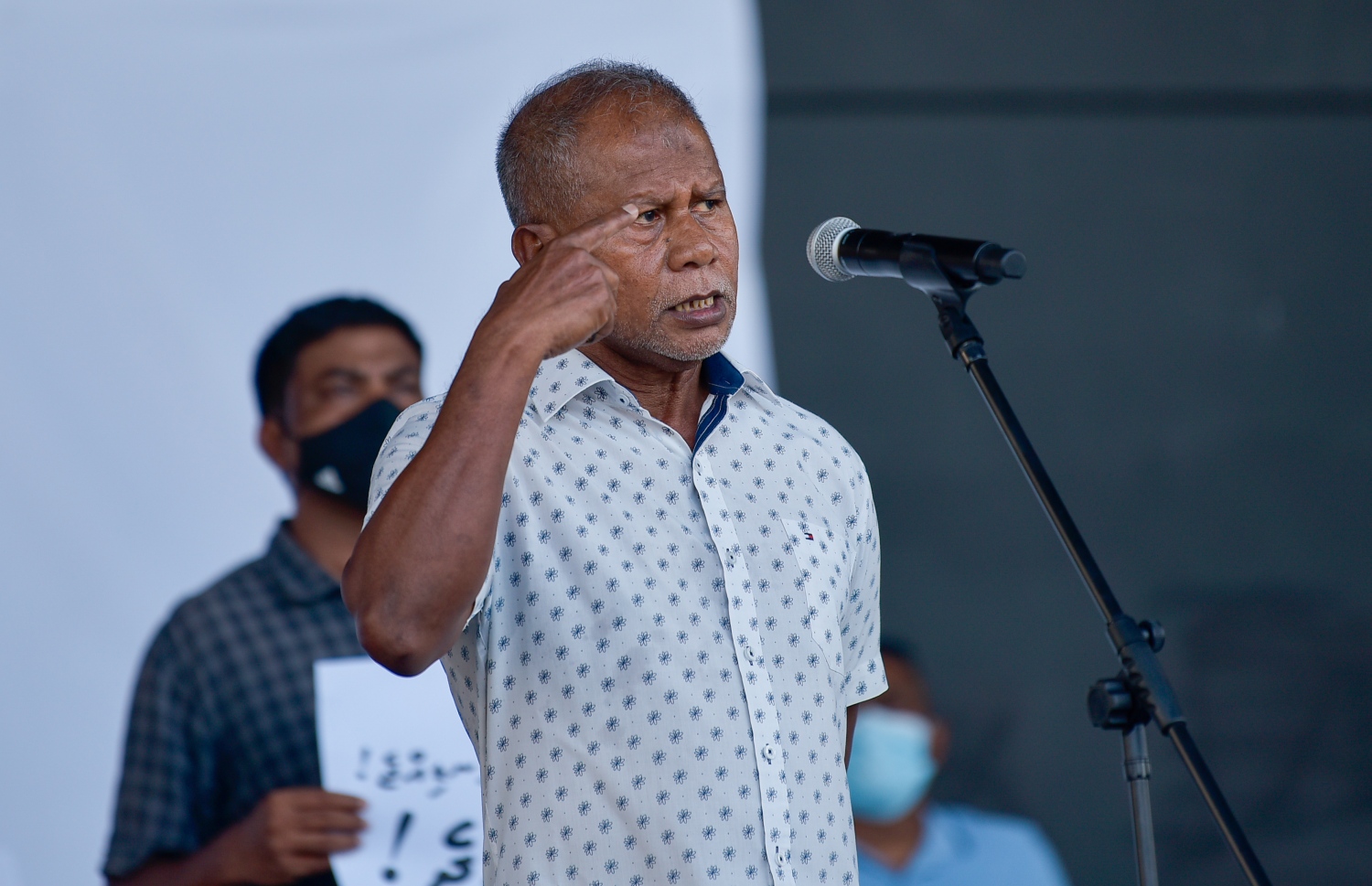 ސައުތު ކޭޓަރިންގެ ވެރިޔާ ތައުފީގު ވާހަކަދައްކަވަނީ: އޭނާއަކީ ރާއްޖޭގައި ރެސްޓޯރެންޓް ވިޔަފާރި ކުރުމުގައި އެންމެ ދުވަސްވީ އެއް ފަރާތް. --ފޮޓޯ: މުހައްމަދު އަވްޝަން އިލިޔާސް/މިހާރު