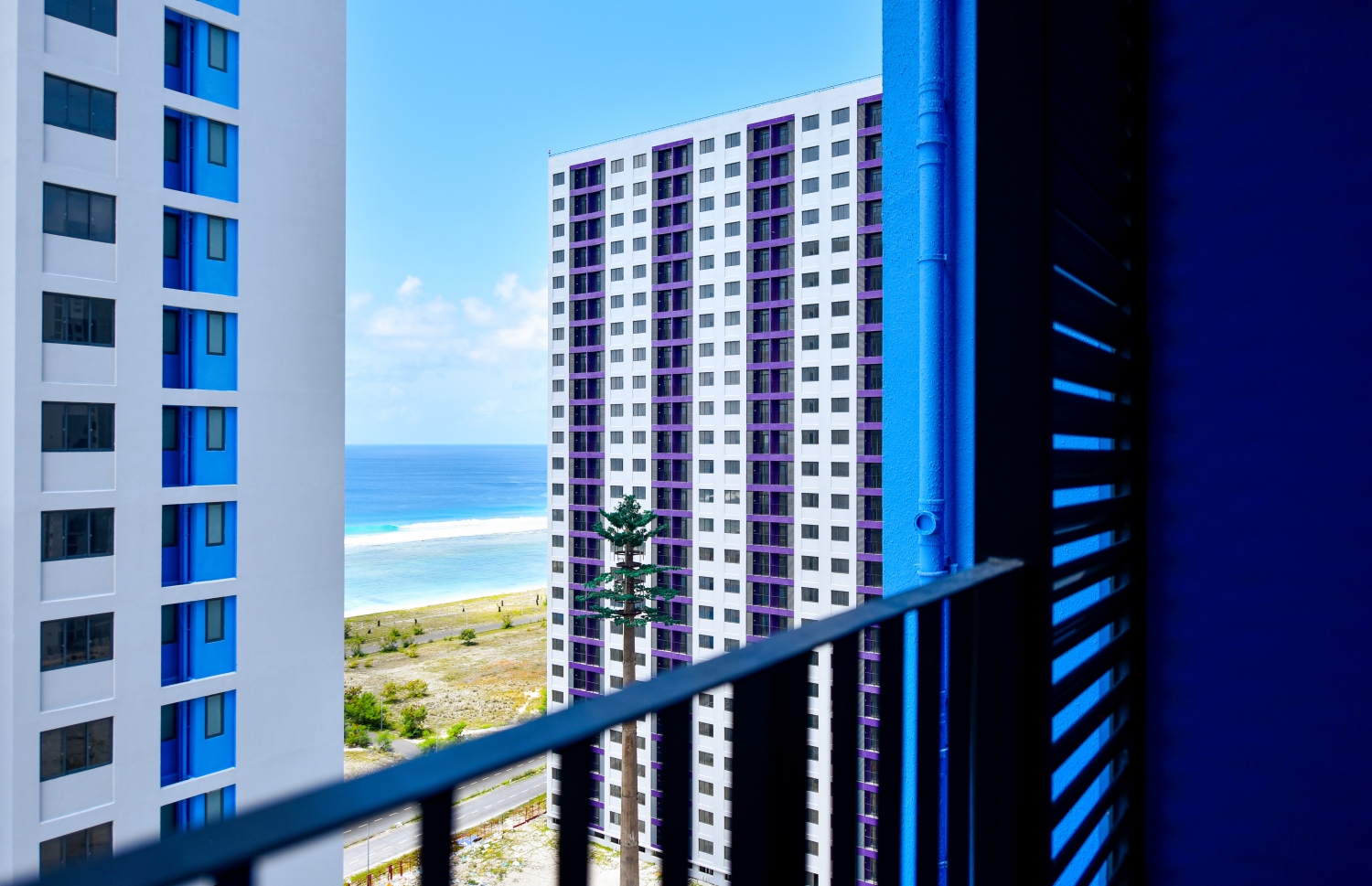 ހިޔާ ފްލެޓެއްގެ ވިއު: ރީތި ސާފު ވައި ލިބި ވިއު ރީތި، އެކަމަކު އެނބުރި ބަލާލުމުން ބޯ ހާސްވޭ -- ފޮޓޯ: އަހުމަދު އަވްޝަން /މިހާރު