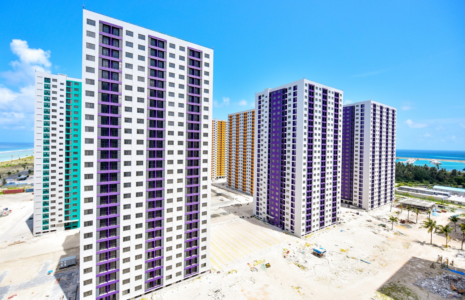 ހިޔާ މަޝްރޫއުގެ ދަށުން  ހުޅުމާލޭގައި ތަރައްގީކުރި ޓަވަރުތައް-- ފޮޓޯ: އަހުމަދު އަވްޝަން/ މިހާރު