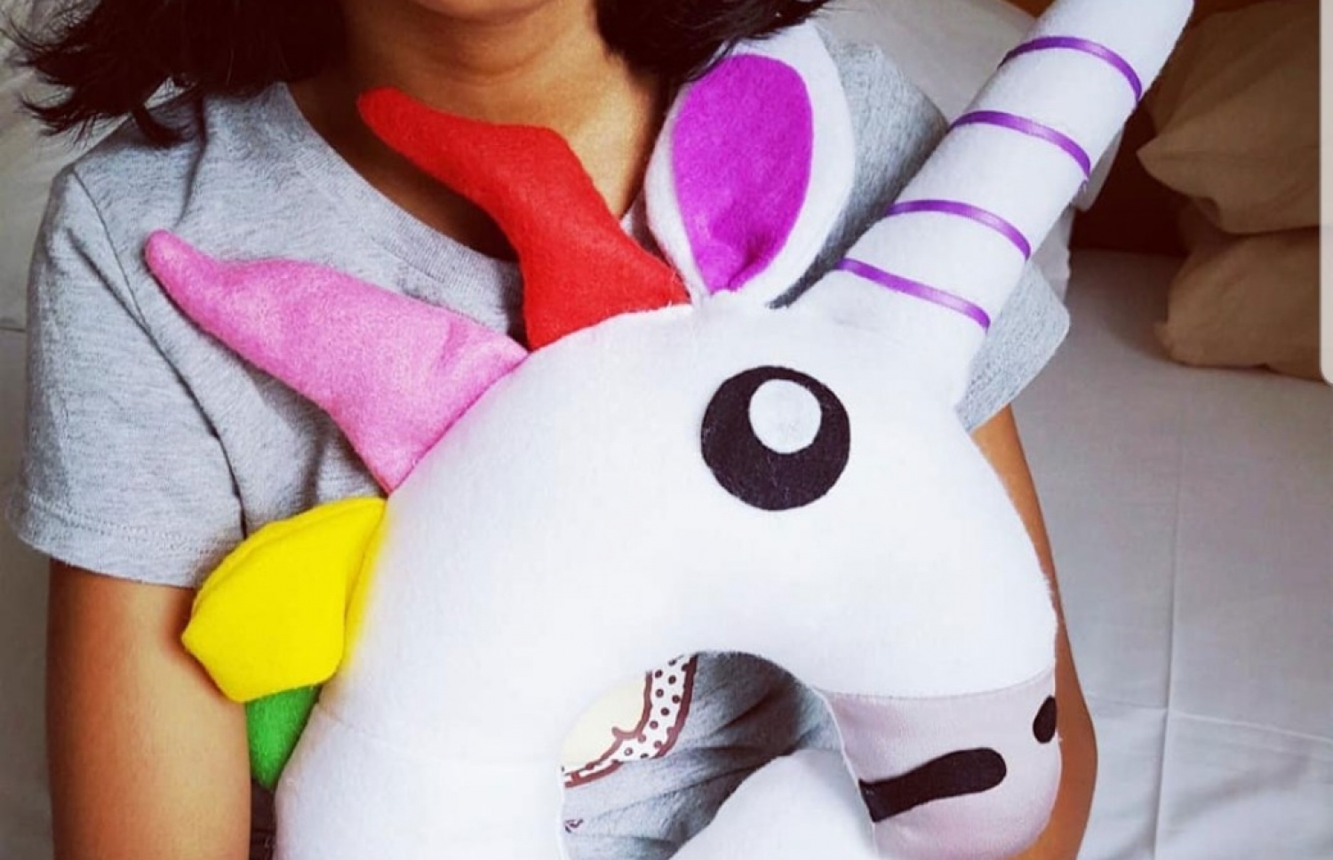 އެންމެ ފުރަތަމަ ކަސްޓަމަރުގެ އޯޑަރަށް ޔުމް ތައްޔާރުކުރި ޔުނިކޯނެއް.-