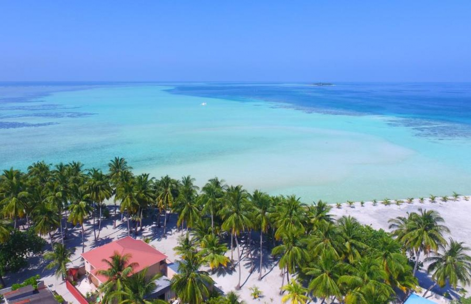 މަހިބަދޫ: މިއީ ގިނަ ބަޔަކު ޗުއްޓީ ހޭދަ ކުރަން ދާ ރަށެއް-- ފޮޓޯ: ރިވެލި ރިޓްރީޓް