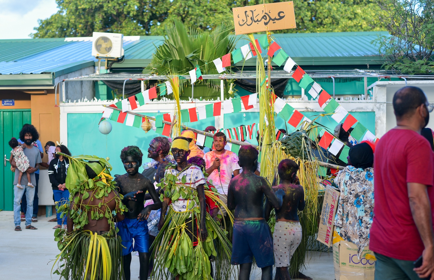 ތުލުސްދޫ- ޖުލައި 20، 2021: ކ.ތުލުސްދޫގައި އަޟްހާ އީދު ފާހަގަކުރުމުގެ ގޮތުން ބޭއްވި މާލި ޕެރޭޑްގައި ވަނީ ގިނަ އަދަދެއްގެ ކުޑަ ކުދިން ވެސް ބައިވެރި ވެފައި.-- ފޮޓޯ:އަހުމަދު އަވްޝަން/މިހާރު