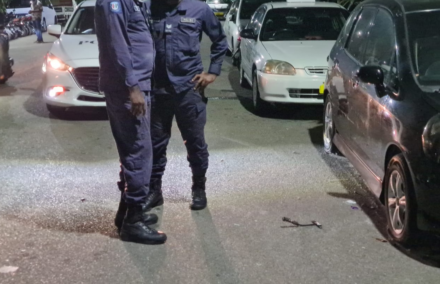 ހުޅުމާލޭގައި އެއްޗެއް ގޮވުމުގެ ސަބަބުން ބުރައިގެން ދިޔަ ވެލްޑިންއަށް ބޭނުން ކުރާ މަރުތެޔޮ -- ފޮޓޯ: މިހާރު