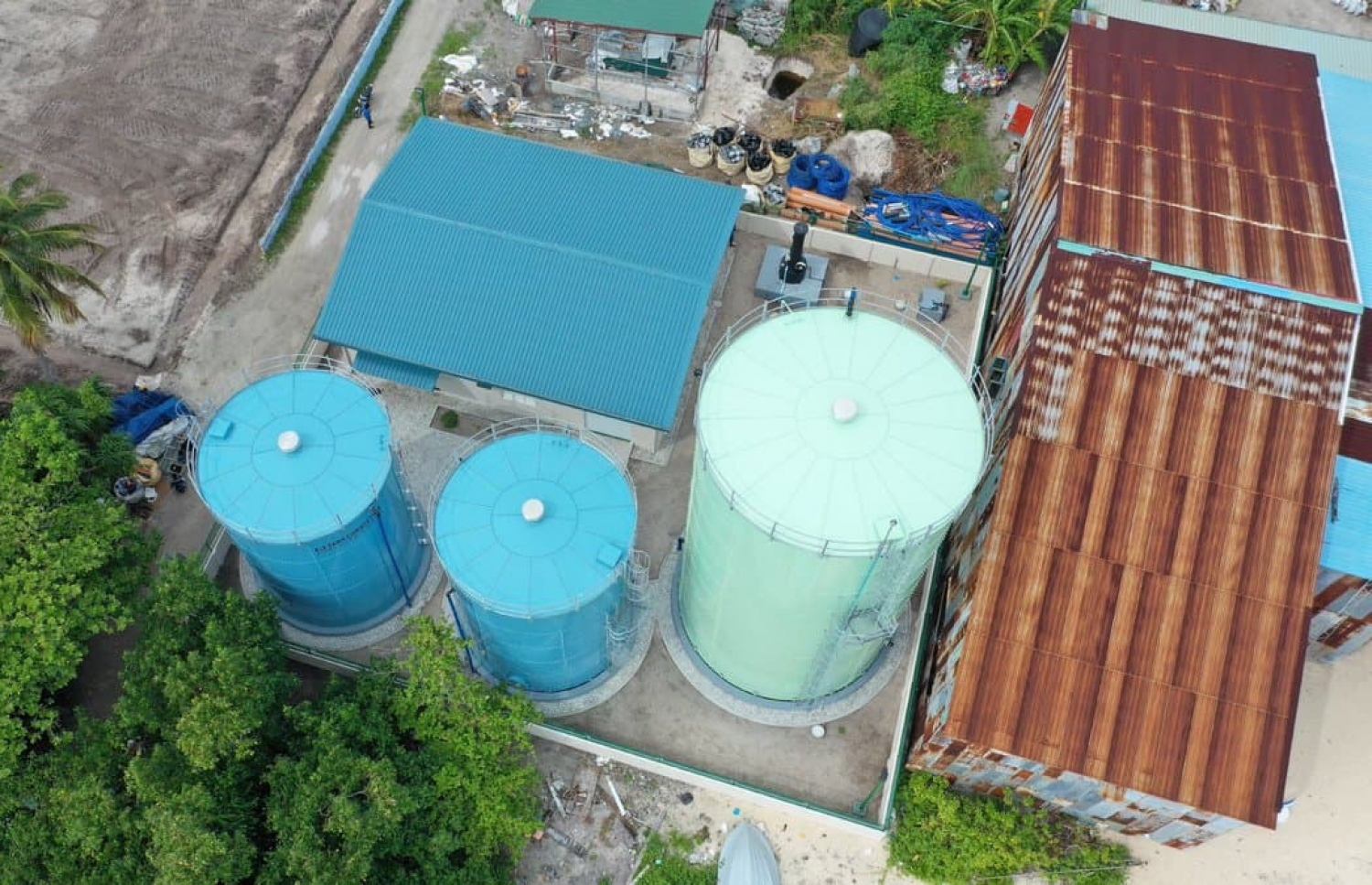 އެމްޑަބްލިއުއެސްސީން އއ.ރަސްދޫގައި ގާއިމްކުރި ފެން ޕުލާންޓް.-- ފޮޓޯ: އެމްޑަބްލިއުއެސްސީ