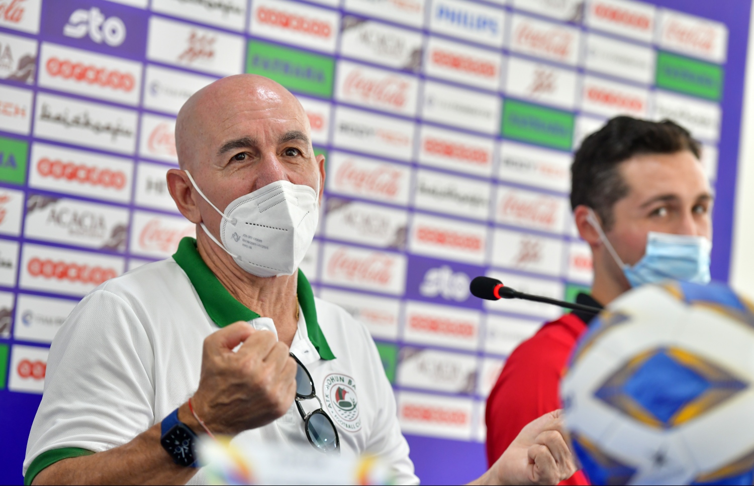 މިއަދު ބޭއްވި ޕްރެސްގައި ހާބަސް ވާހަކަ ދައްކަނީ --- ފޮޓޯ: ނިޝާން އަލީ | މިހާރު