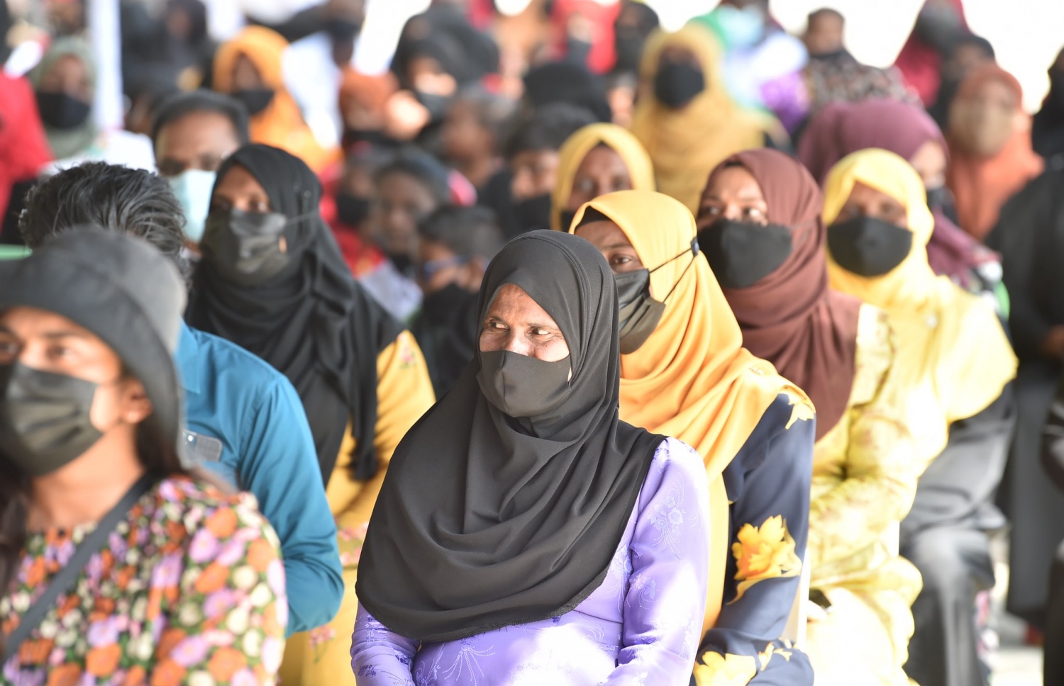 ރައީސް އިބްރާހިމް މުހައްމަދު ސޯލިހު ތ. އަތޮޅަށް ކުރައްވާ ދަތުރުފުޅުގައި އޮމަދޫ އަށް ވަޑައިގެން އެ ރަށުގެ ބަނދަރު ހުޅުވުމަށް ބޭއްވި ރަސްމިއްޔާތު.-- ފޮޓޯ: ރައީސް އޮފީސް