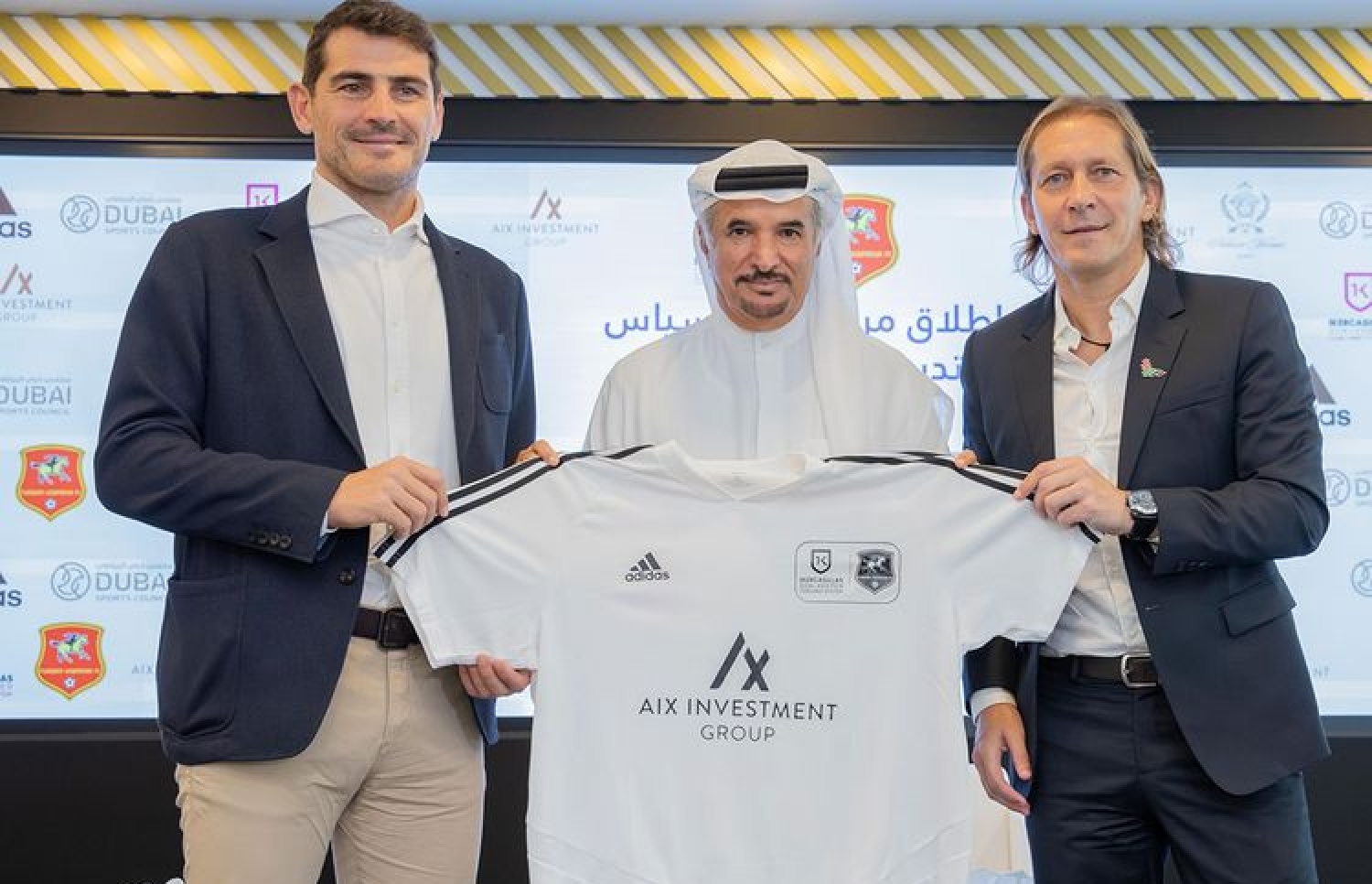 ސަލްގާޑޯ (ކ) އާއި ކަސިޔަސް (ވ) އާއެކު ދުބާއީގެ ސްޕޯޓްސް ކައުންސލްގެ ސެކެރެޓްރީ ޖެނަރަލް ސައީދު ހެރަބް