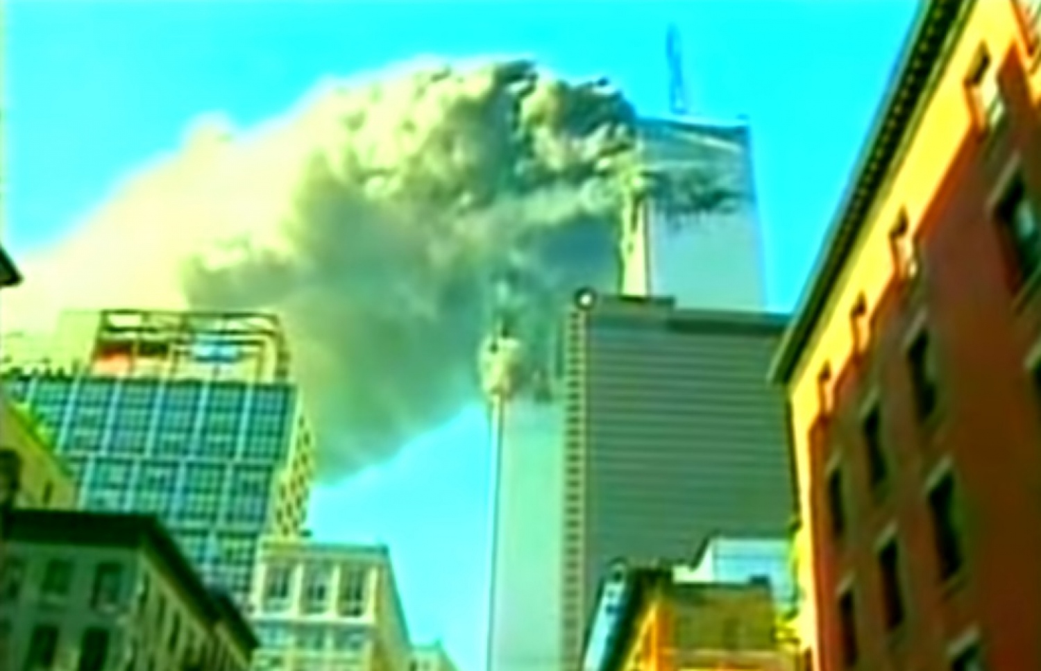 ޓްވިންޓަވަރަށް ދިން ހަމަލާ