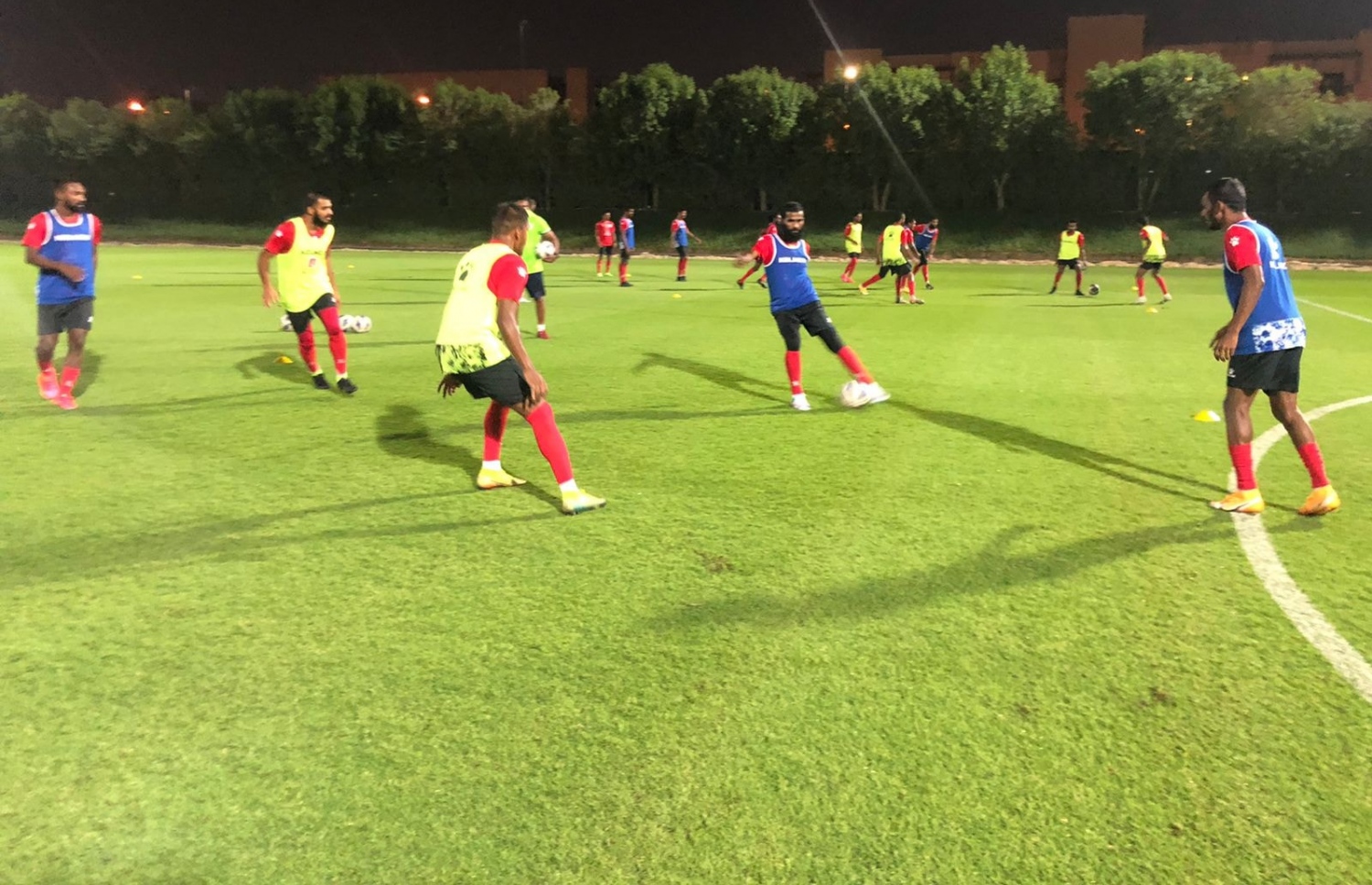 ގައުމީ ޓީމުން ރޭ ގަތަރުގައި ކުރިއަށް ގެންދިޔަ ޓްރޭނިންތަކުގެ ތެރެއިން --- ފޮޓޯ: އެފްއޭއެމް