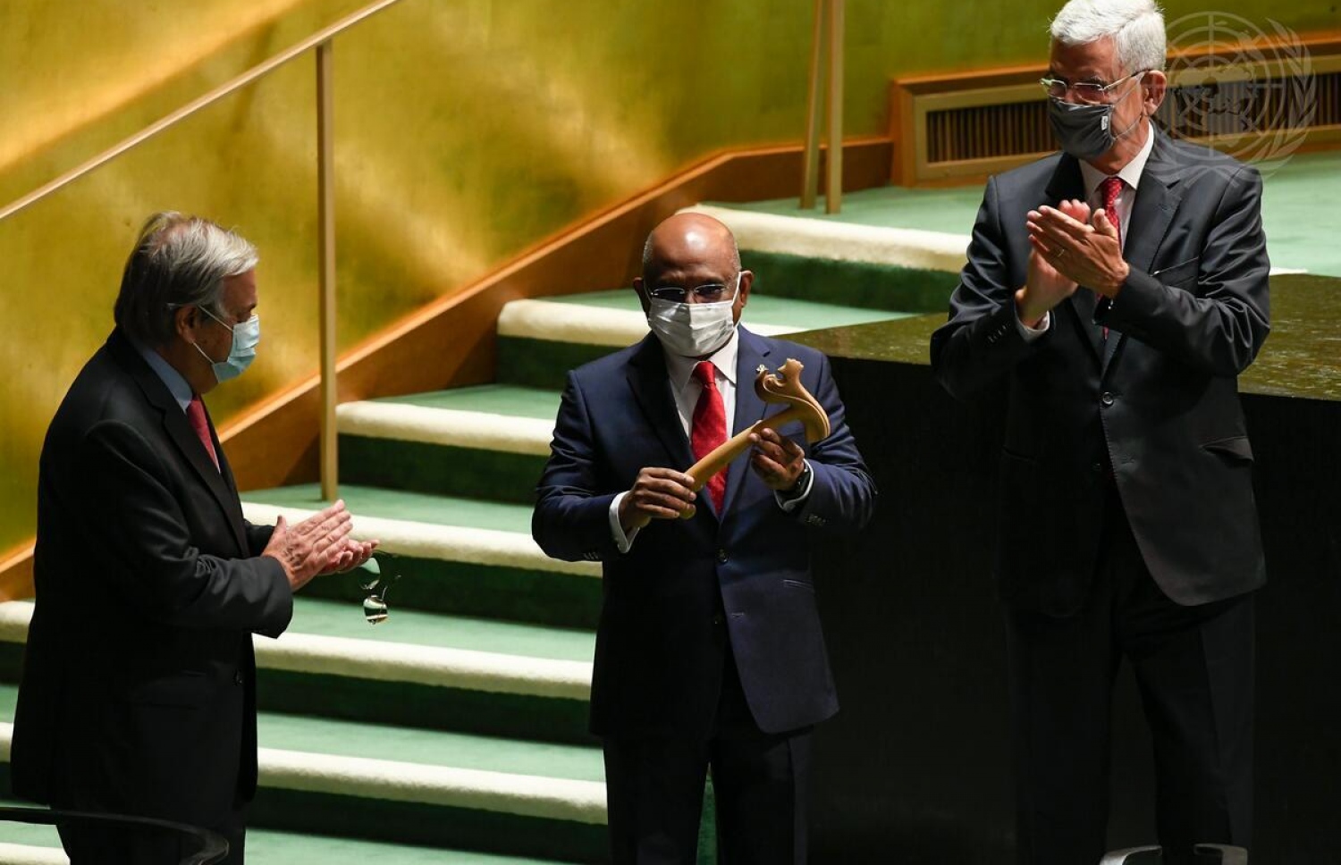 އދ. ގެ ރިޔާސަތާ ރާއްޖޭގެ ފޮރިން މިނިސްޓަރު އަބްދުﷲ ޝާހިދު ރޭ ހަވާލުވެ ވަޑައިގަންނަވަނީ -- ފޮޓޯ/އދ.