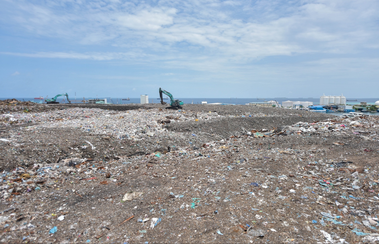 ދުމުން ސަލާމަތްވެފައިވާ އެ ސަރަހައްދު މިހާރު އޮންނަ ގޮތް. -- ފޮޓޯ: ނިޝާން އަލީ/ މިހާރު