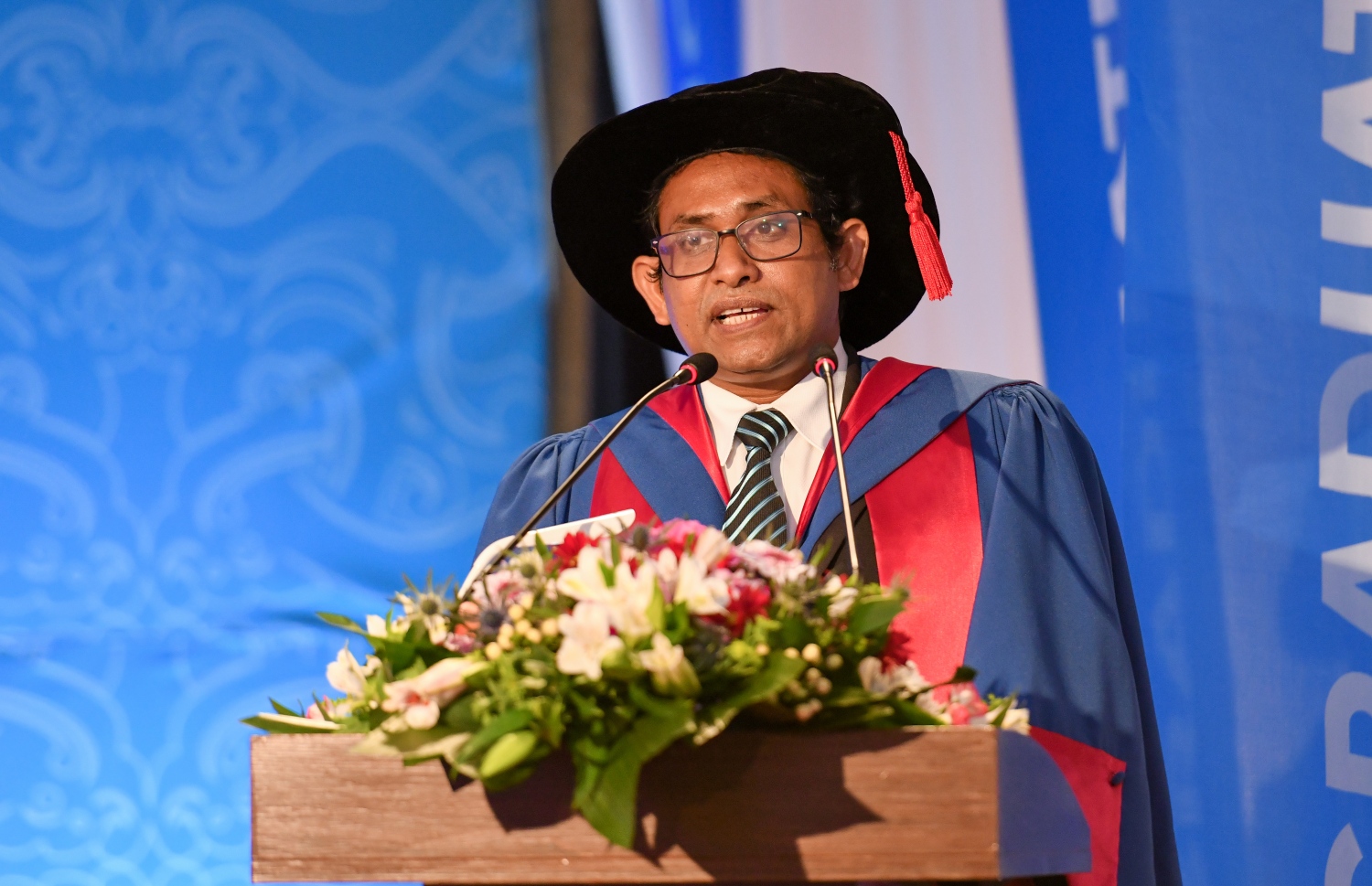 މާލެ ސެޕްޓެމްބަރު 24، 2021- ވިލާ ކޮލެޖުގައި މިއަދު ބޭއްވި ގްރެޖުއޭޝަން ހަފުލާގެ ތެރެއިން .-- ފޮޓޯ: އަހުމަދު އަވްޝަން/ މިހާރު