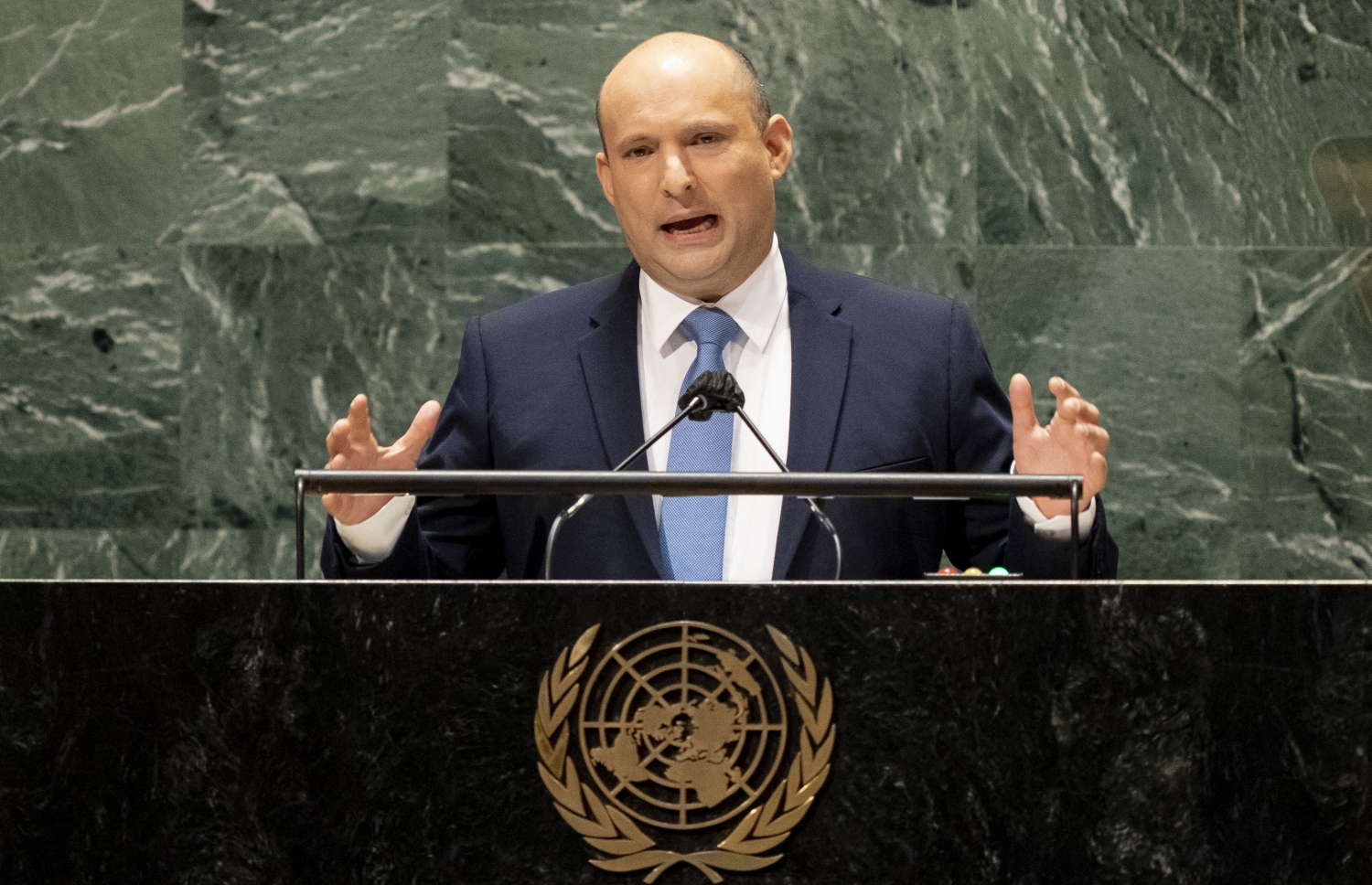 ސެޕްޓޭމްބަރ 27، 2021؛ އިޒްރޭލުގެ ބޮޑުވަޒީރު ނަފްތާލީ ބެނެޓް އދ.ގެ އާންމު މަޖިލީހުގައި ތަގުރީރު ކުރައްވަނީ. --އޭއެފްޕީ