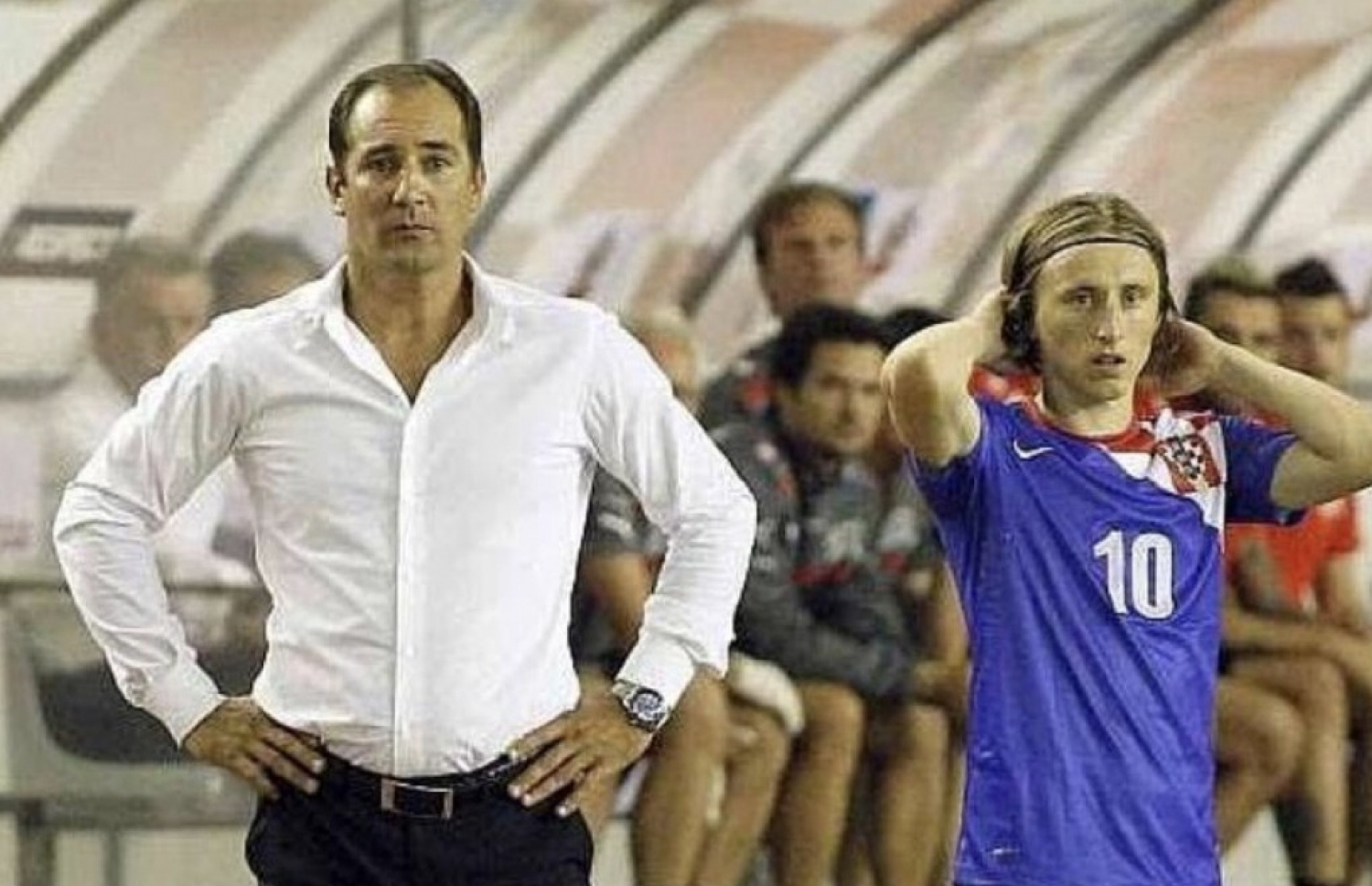 ކްރޮއޭޝިއާގެ ކެޕްޓަން ލުކަ މޮޑްރިޗް އާއި އެ ޓީމުގެ ކުރީގެ ކޯޗް ޝްޓިމަކް