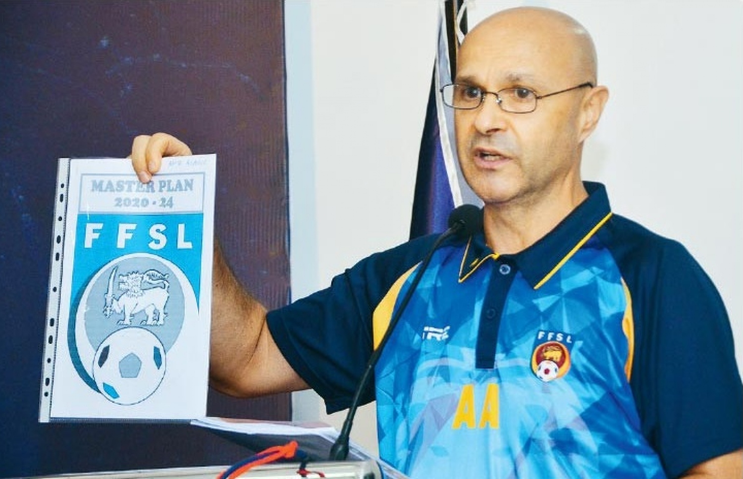 ލަންކާގެ ގައުމީ ޓީމުގެ ކޯޗް އާމިރު އަލަގިޗް