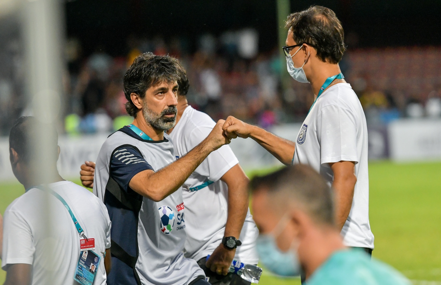 މާލެ- އޮކްޓޯބަރ 1، 2021: އުރީދޫ ސާފް ޗެމްޕިއަންޝިޕްގެ ފުރަތަމަ މެޗުގައި މިއަދު ސްރީ ލަންކާ އާއި ބަންގްލްދޭޝް ބައްދަލުކުރި މެޗުގެ ތެރެއިން، މިމެޗު  1-0 އިން މޮޅުވެ، ބަންގްލްދޭޝް ވަނީ މުބާރާތުގެ ފެށުން ރަނގަޅުކޮށްފައި--.ފޮޓޯ: ނިޝާން އަލީ/މިހާރު