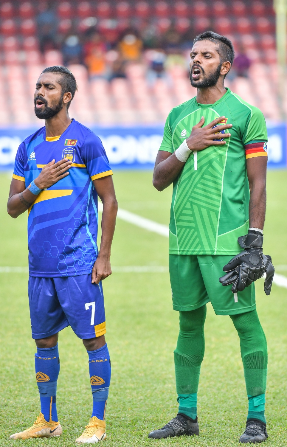 މާލެ- އޮކްޓޯބަރ 1، 2021: އުރީދޫ ސާފް ޗެމްޕިއަންޝިޕްގެ ފުރަތަމަ މެޗުގައި މިއަދު ސްރީ ލަންކާ އާއި ބަންގްލްދޭޝް ބައްދަލުކުރި މެޗުގެ ތެރެއިން، މިމެޗު  1-0 އިން މޮޅުވެ، ބަންގްލްދޭޝް ވަނީ މުބާރާތުގެ ފެށުން ރަނގަޅުކޮށްފައި--.ފޮޓޯ: ނިޝާން އަލީ/މިހާރު