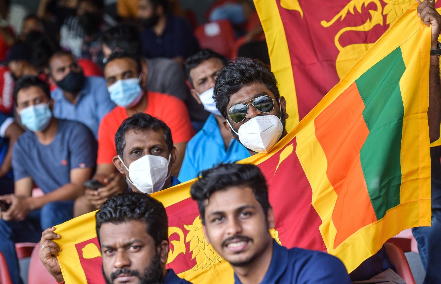 މާލެ- އޮކްޓޯބަރ 1، 2021: އުރީދޫ ސާފް ޗެމްޕިއަންޝިޕްގެ ފުރަތަމަ މެޗުގައި މިއަދު ސްރީ ލަންކާ އާއި ބަންގްލްދޭޝް ބައްދަލުކުރި މެޗުގެ ތެރެއިން، މިމެޗު  1-0 އިން މޮޅުވެ، ބަންގްލްދޭޝް ވަނީ މުބާރާތުގެ ފެށުން ރަނގަޅުކޮށްފައި--.ފޮޓޯ: ނިޝާން އަލީ/މިހާރު