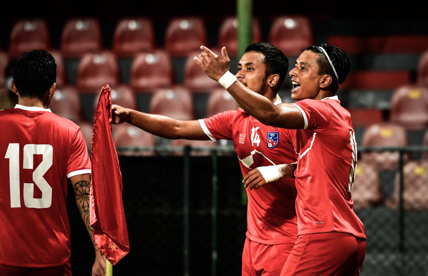 މާލެ- އޮކްޓޯބަރ ، 2021: އުރީދޫ ސާފް ޗެމްޕިއަންޝިޕްގައި ރޭ ނޭޕާލް އާއި ސްރީ ލަންކާ ބައްދަލުކުރި މެޗުގެ ތެރެއިން، ރޭ ސްރީލަންކާ އަތުން 3-2 އިން މޮޅުވެ، ނޭޕާލް ވަނީ ތާވަލްގެ އެއް ވަނަ އަށް ޖެހިލާފައި --. ފޮޓޯ: ނިޝާން އަލީ/މިހާރު