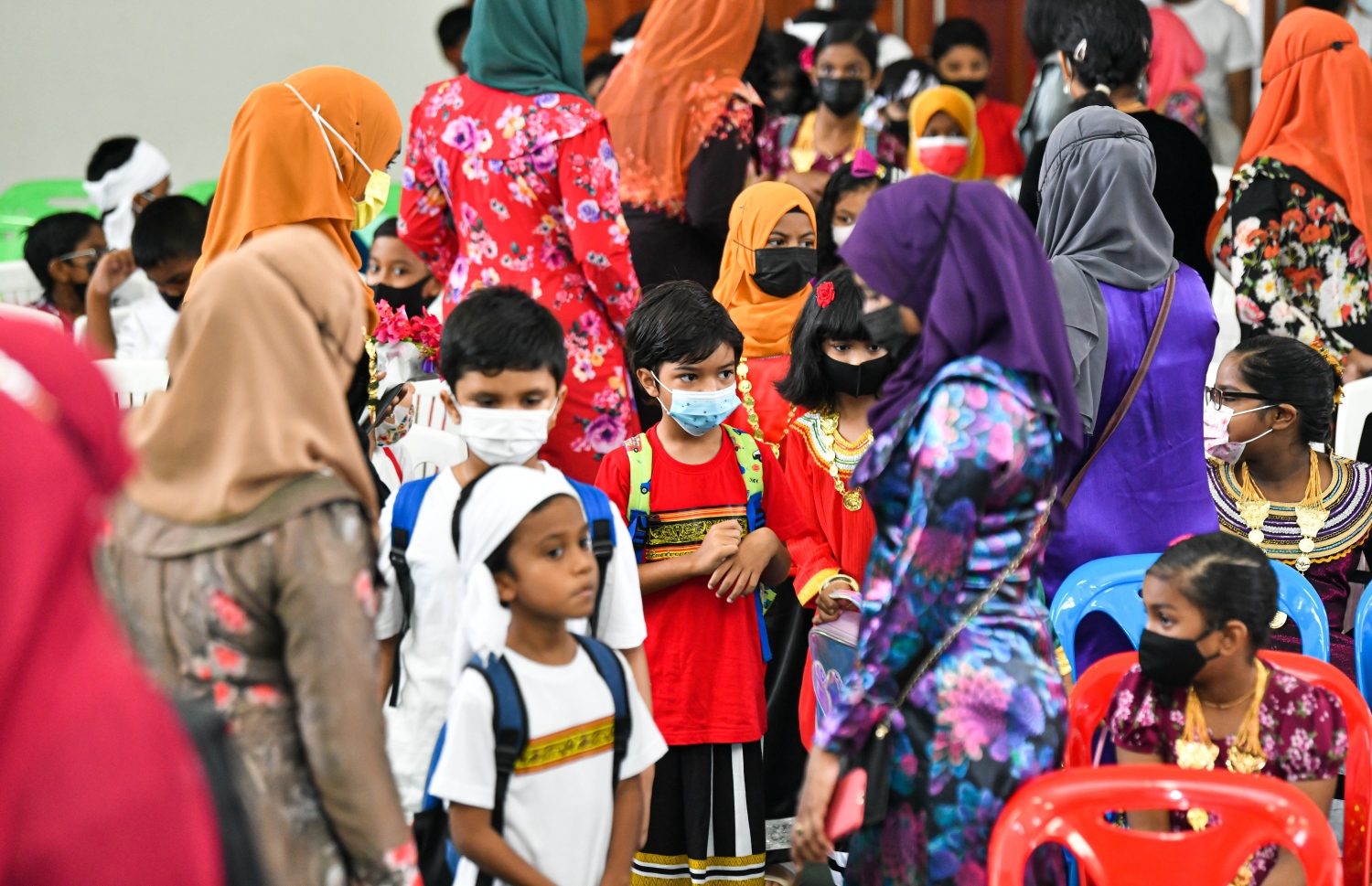 ހުޅުމާލޭ: އޮކްޓޫބަރު 2021- ބްރައިޓްވޭ އިންޓަނޭޝަނަލް ސްކޫލުގެ ޓީޗަރުންނާއި އެކި އުމުރުފުރައިގެ ދަރިވަރުން ބައިވެރިގެން ރާއްޖޭގެ ގައުމީ ދުވަސް ފާހަގަކުރަން ބޭއްވި ހަރަކާތުގެ ތެރެއިން.--- ފޮޓޯ؛ ފަޔާޒު މޫސާ / މިހާރު