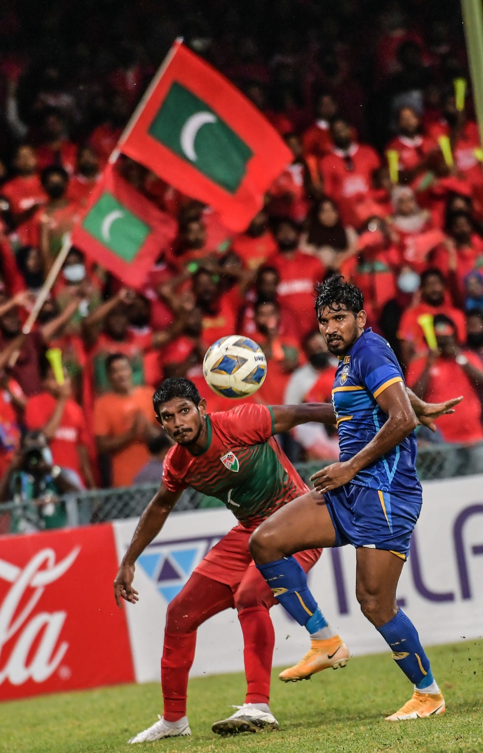 މާލެ- އޮކްޓޯބަރ 10، 2021: އުރީދޫ ސާފް ޗެމްޕިއަންޝިޕްގައި މިއަދު ރާއްޖެ އާއި ސްރީ ލަންކާ ކުޅުނު މެޗުގެ ތެރެއިން--. ފޮޓޯ: ނިޝާން އަލީ - މިހާރު