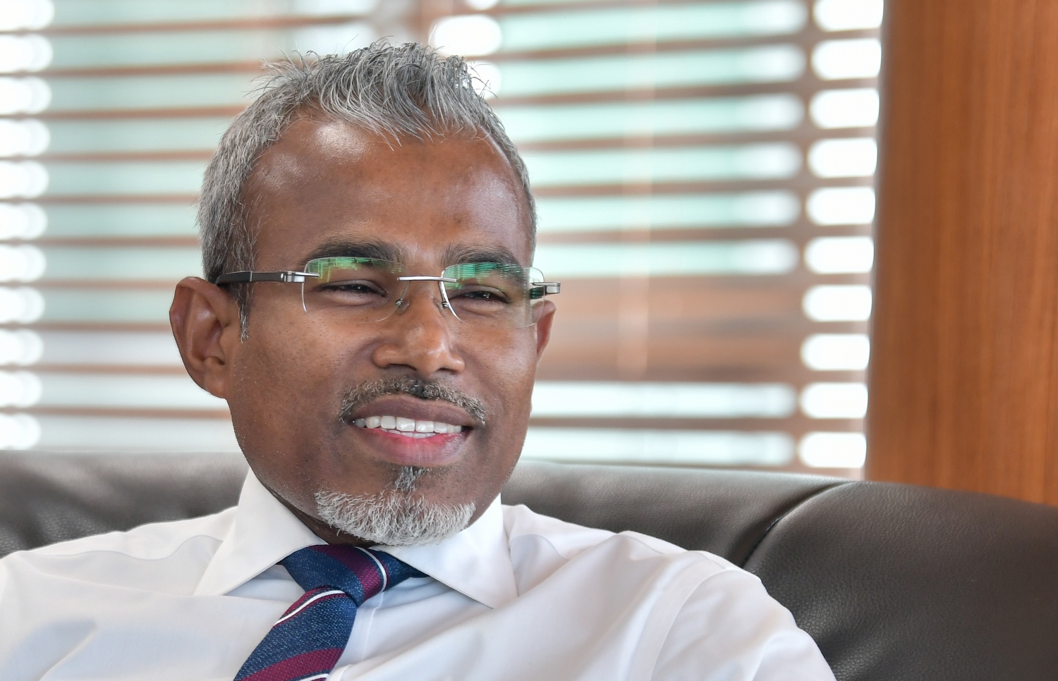 އޭޖީ ރިފްއަތު "މިހާރު"އަށް ވާހަކަ ދައްކަވަނީ. -- ފޮޓޯ: ނިޝާން އަލީ/މިހާރު