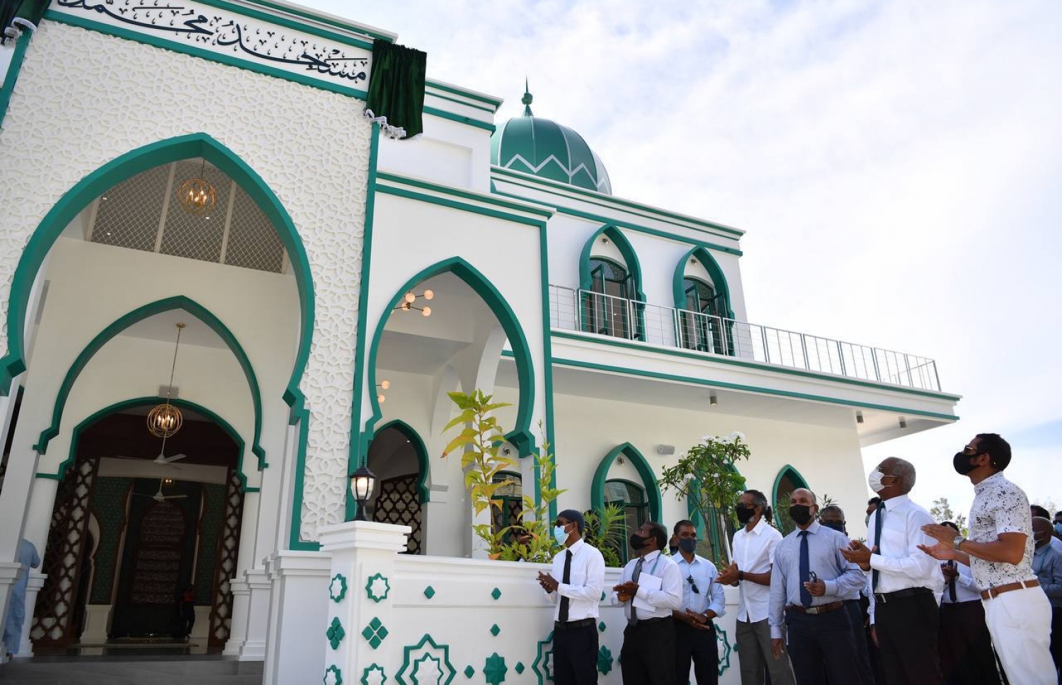 ހުޅުމާލެ - އޮކްޓޯބަރު 13، 2021: ހުޅުމާލޭގައި އެލިއާ އިން އިމާރާތް ކުރި މަސްޖިދު މުހައްމަދު ރައީސް ހުޅުވައިދެއްވަނީ. --ފޮޓޯ:ރައީސް އޮފީސް