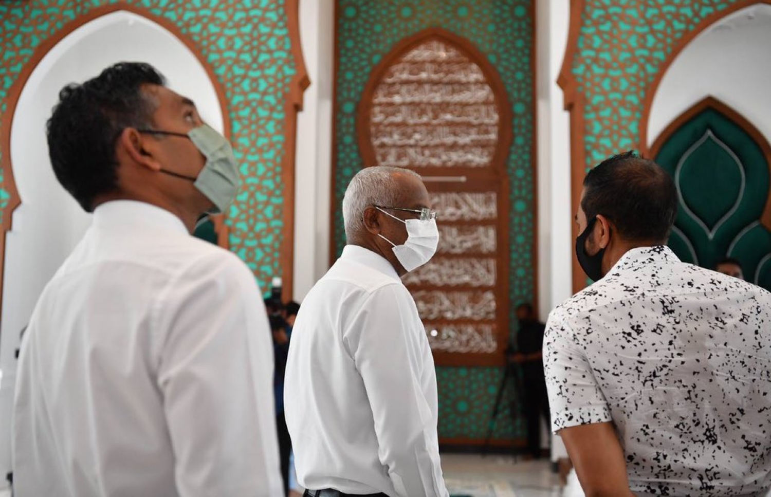 ހުޅުމާލެ - އޮކްޓޯބަރު 13، 2021: ހުޅުމާލޭގައި އެލިއާ އިން އިމާރާތް ކުރި މަސްޖިދު މުހައްމަދު ރައީސް އާއި ނައިބް ރައީސް ބައްލަވާލައްވަނީ. --ފޮޓޯ:ރައީސް އޮފީސް