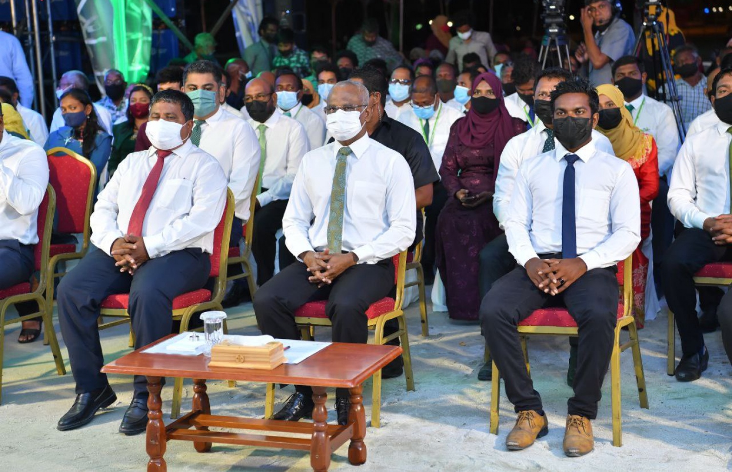ދަނޑުވެރިންގެ ދުވަސް ފާހަގަކުރުމަށް ތ. ކަނޑޫދުއަށް މިރޭ ބޭއްވި ރަސްމިއްޔާތުގައި ރައީސް އިބްރާހިމް މުހައްމަދު ސޯލިހު (މ) ބައިވެރިވެވަޑައިގަންނަވަނީ.-- ފޮޓޯ: ރައީސް އޮޮފީސް