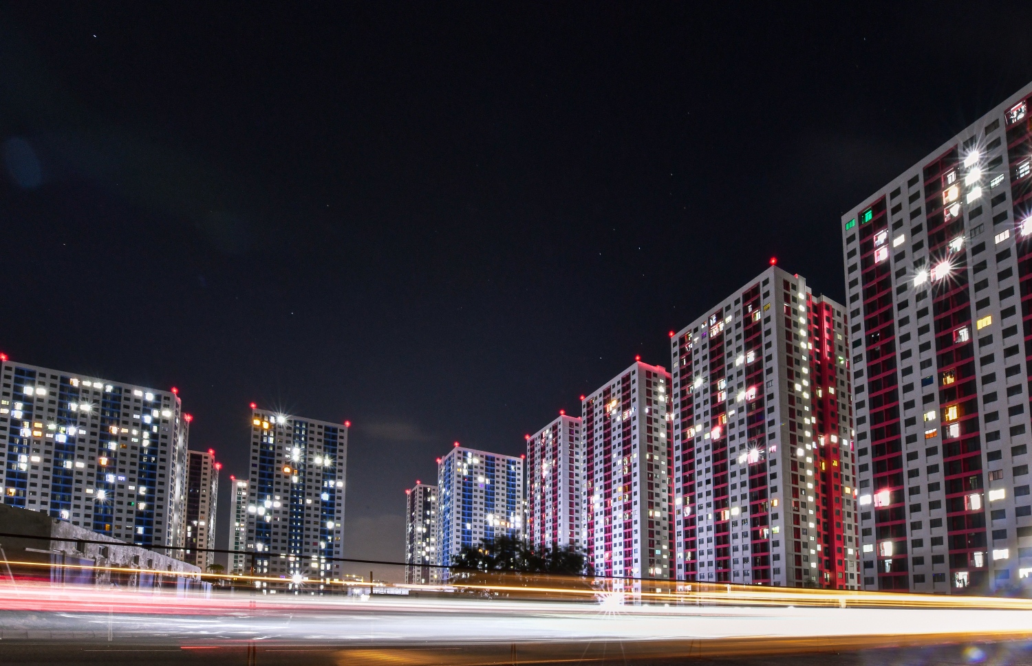 ހިޔާ ފްލެޓުތައް: ބައެއް ފްލެޓުތަކުގައި ހުރި މީޓަރުތަކުގައި މައްސަލަ އުޅޭ ކަމަށް އެމްޑަބްލިޔުއެސްސީން ވަނީ ބުނެފައި. -- ފޮޓޯ: ފަޔާޒު މޫސާ/މިހާރު