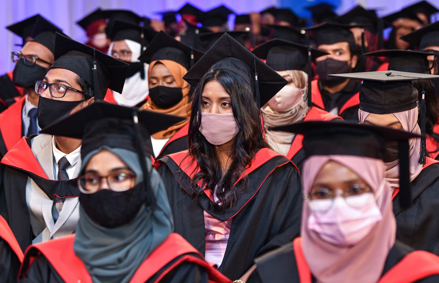 މާލެ: އޮކްޓޫބަރު 21، 2021- ވިލާ ކޮޖެލުގެ ދަސްވެނިވުމުގެ ހަފުލާގައި ބައެއް ދަރިވަރުން ބައިވެރިވަނީ-- ފޮޓޯ: ފަޔާޒު މޫސާ / މިހާރު