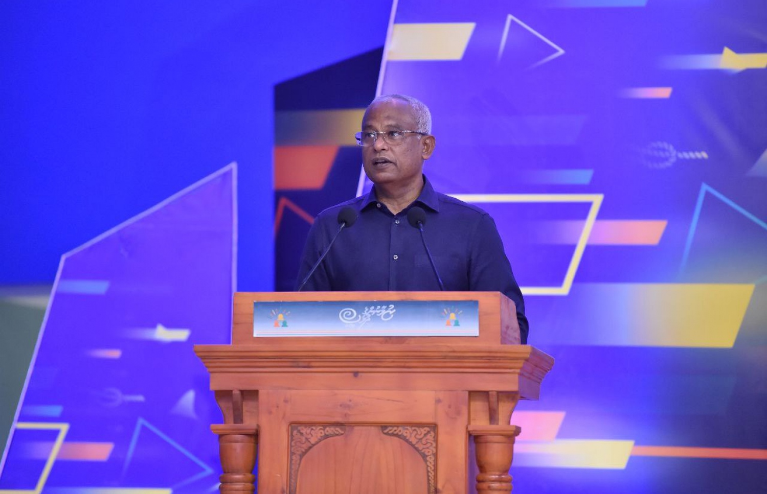 މިރޭގެ ޖަލްސާގައި ރައީސް ވާހަކަފުޅު ދައްކަވަނީ: ބޯހިޔާވަހިކަމަށް 1.2 ބިލިއަން ރުފިޔާގެ މަޝްރޫއުއެއް ހިންގަން ނިންމާފައިވާ ކަމަށް ވިދާޅުވި --- ފޮޓޯ/ރައީސް އޮފީސް