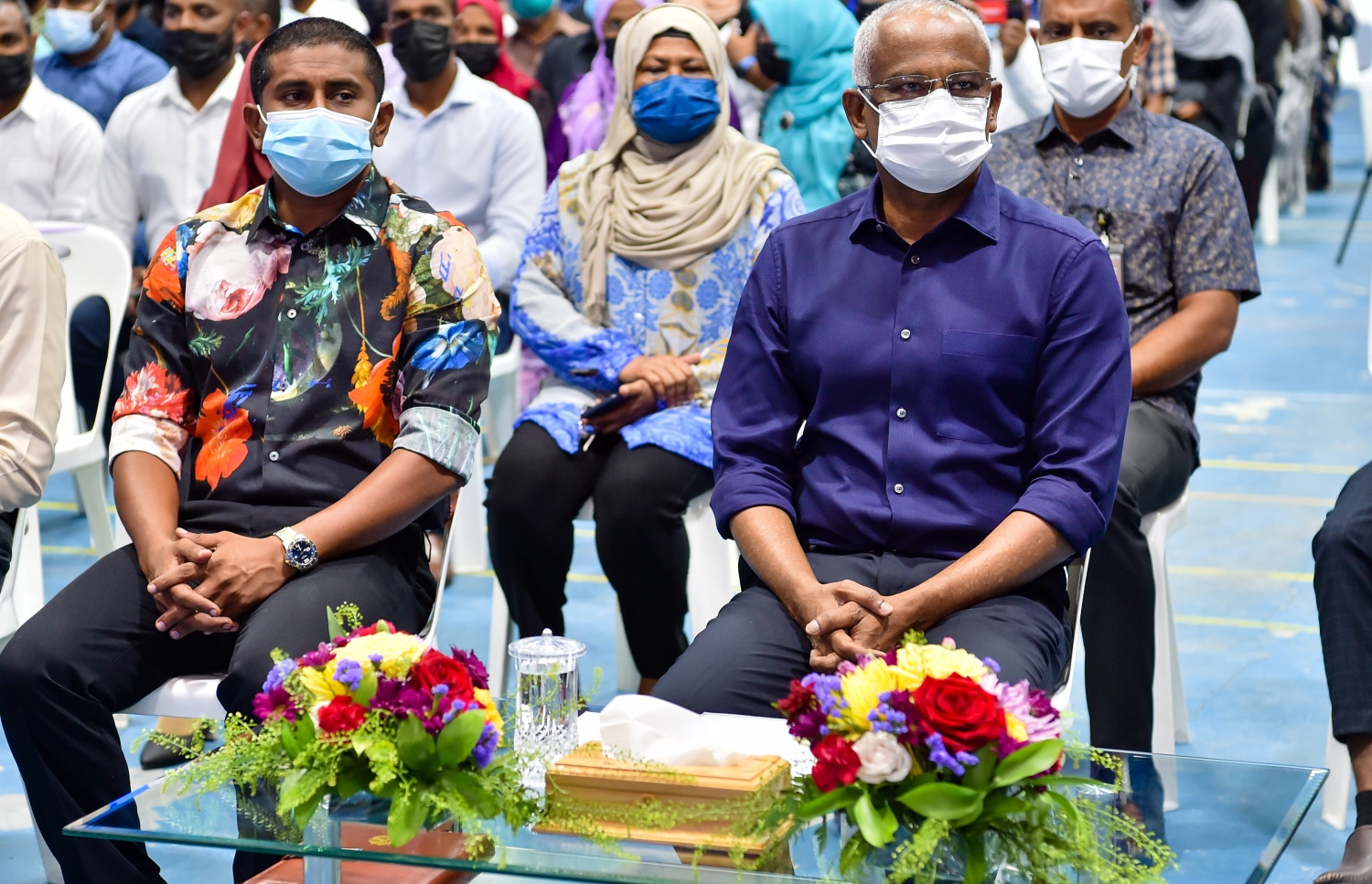 ހދ. ކުޅުދުއްފުށި: އޮކްޓޯބަރު 23، 2021- މި އަހަރުގެ ޒުވާނުންގެ ދުވަހުގެ ޖަލްސާގައި ރައީސް އިބްރާހިމް މުހައްމަދު ސޯލިހާއި ޒުވާނުންނާއި ކުޅިވަރާ ބެހޭ ވަޒީރު އަހުމަދު މަހުލޫފު ބައިވެރިވެވަޑައިގަންނަވަނީ.---ފޮޓޯ: ރައީސް އޮފީސް