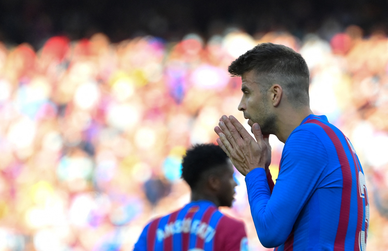 ބާސާގެ ޑިފެންޑަރު ޕީކޭ މާޔޫސްވެފައި: މިއީ ވިދިވިގެން ބާސާ ބަލިވި ތިން ވަނަ އެލް ކްލެސީކޯ --- ފޮޓޯ: އޭއެފްޕީ