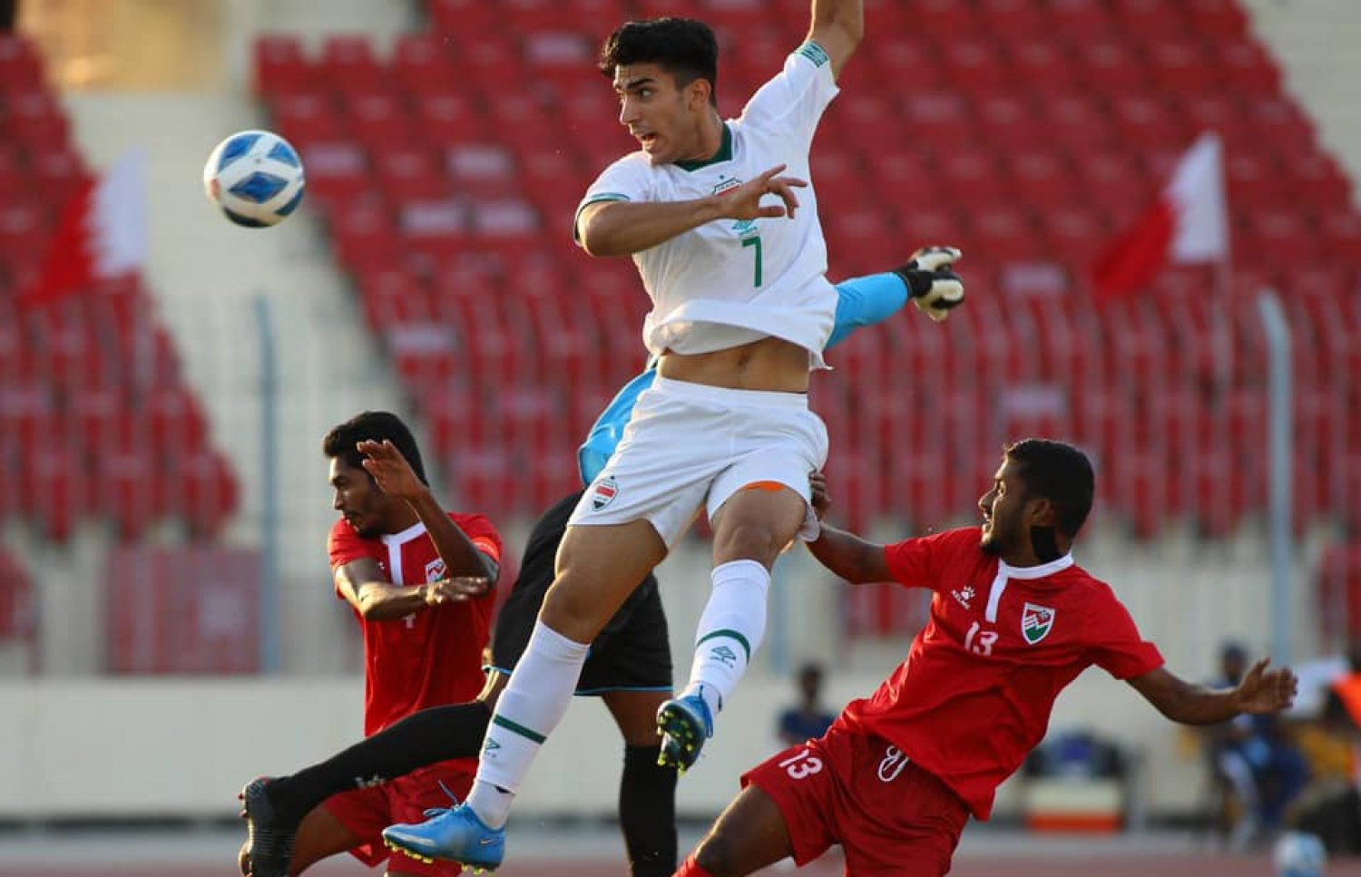 އިރާގާއި ރާއްޖޭގެ 23 އަހަރުން ދަށުގެ ޓީމް ބައްދަލުކުރި މެޗުގެ ތެރެއިން. -- ފޮޓޯ: އިރާގް އެފްއޭ