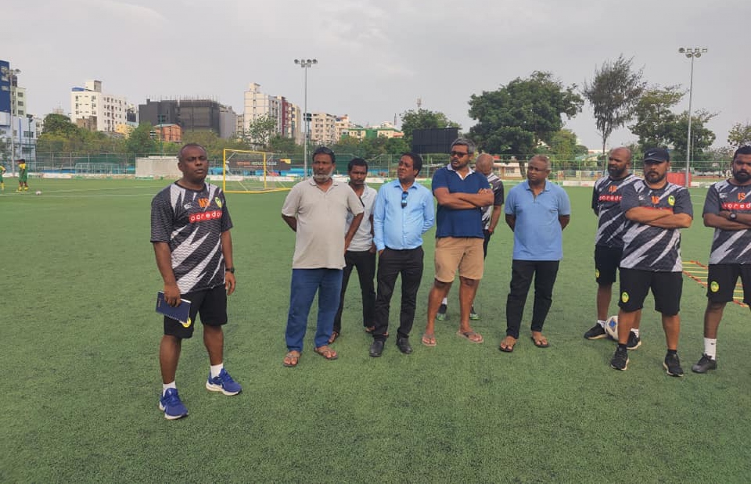 މޯހަންގެ ކޯޗު ކަމުގެ ދަށުން މާޒިޔާއިން ބޭއްވި ފުރަތަމަ ޕްރެކްޓިސް ސެޝަންގެ ތެރެއިން --- ފޮޓޯ: މާޒިޔާ