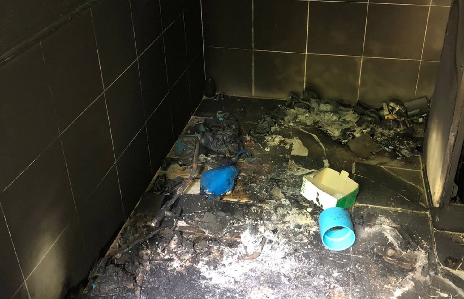 އއ. މަތިވެރީގައި ޖާބިރު ހިންގާ "ކަސާ މިއާ" ގެސްޓް ހައުސްގައި ހިނގި އަލިފާނުގެ ހާދިސާ.