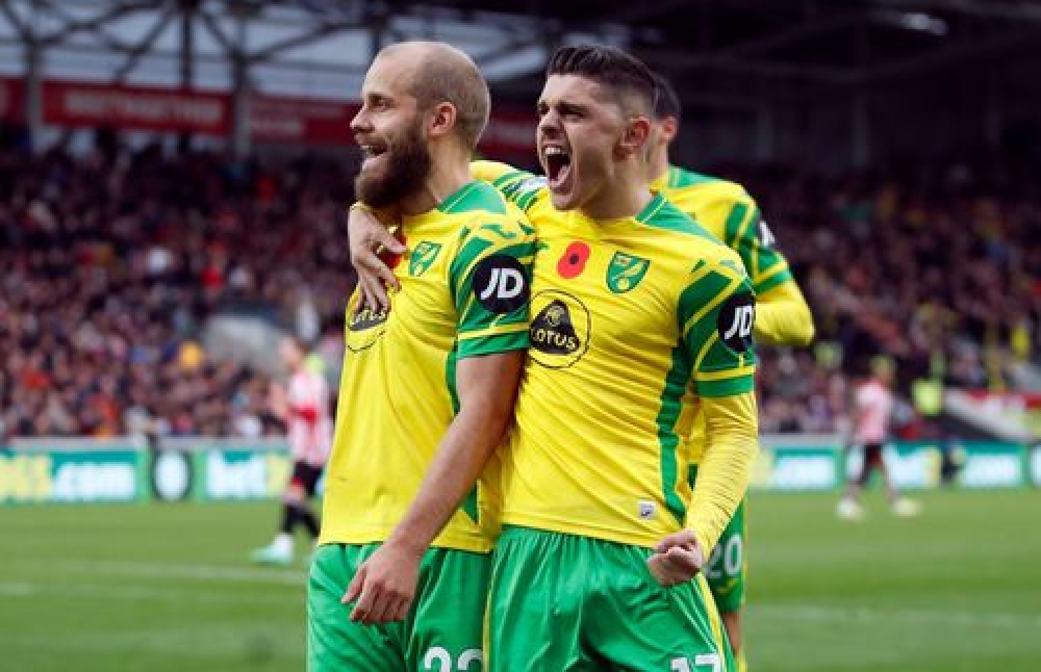 ނޯވިޗް ސިޓީގެ ޓީމޫ ޕޫކީ ލަނޑު ޖެހުމަށް ފަހު.-- ފޮޓޯ ޕްރިމިއާ ލީގް