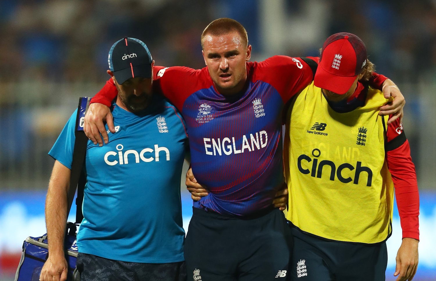 ޖޭސަން ރޯއީ (މ) އަށް އަނިޔާ ވެގެން ބާލަނީ.--