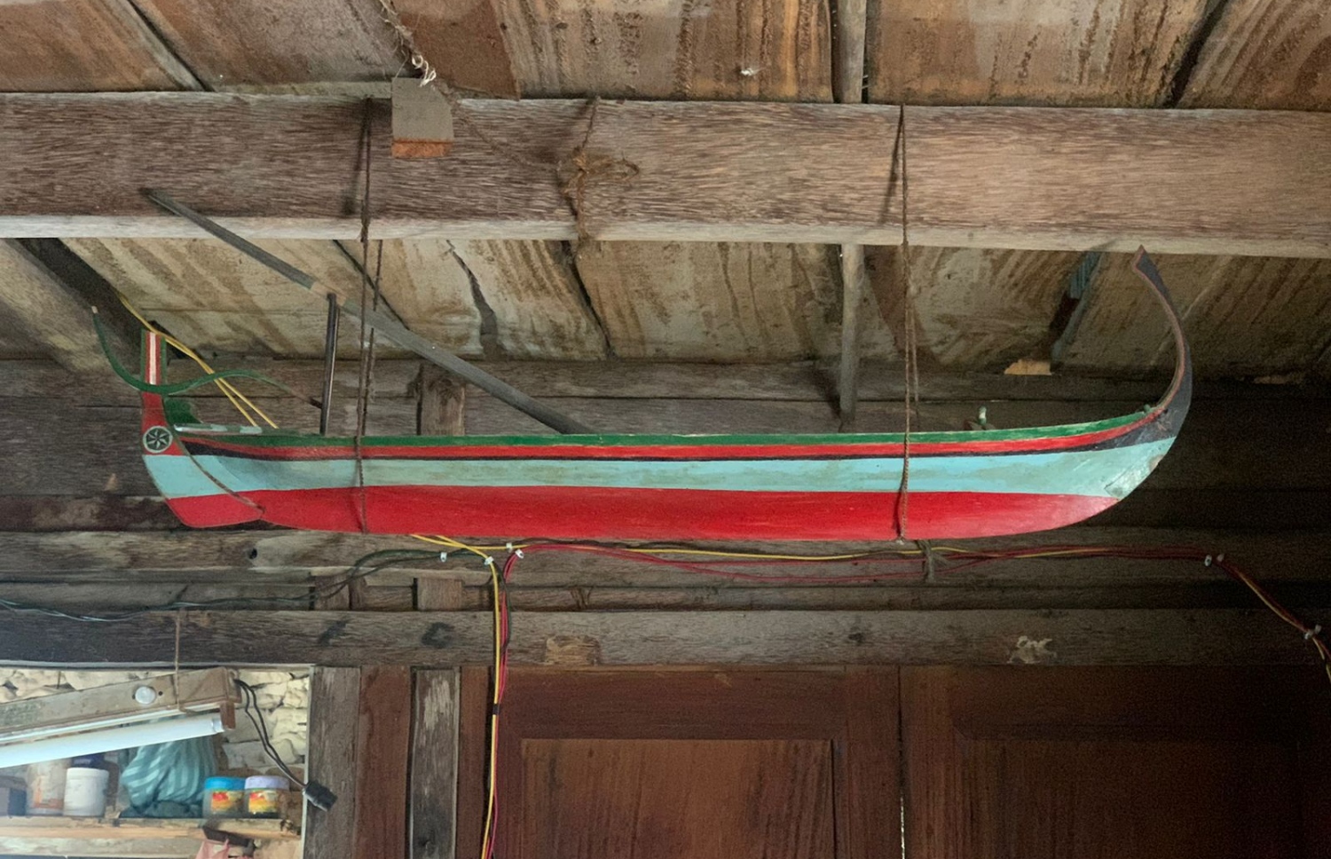 ގޭގެ މަތީގައި ހަރުކޮށްފައިވާ އޮޑިއެއް. -- ފޮޓޯ/މިހާރު