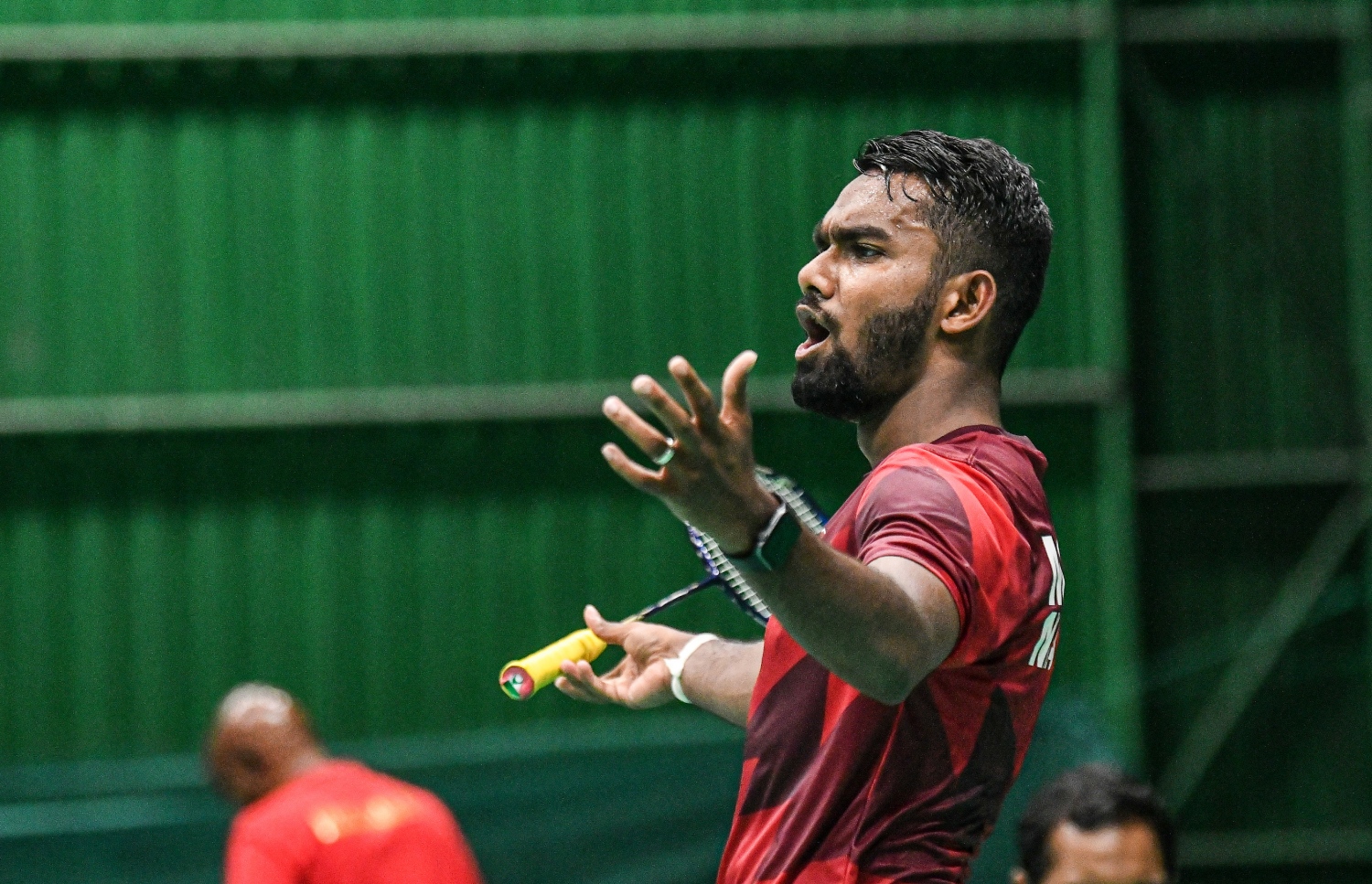 ތޯއިފް އުފާފާޅު ކުރަނީ: މިއީ އޭނާ ގައުމީ ސިންގަލްސް ޗެމްޕިއަންކަން ހޯދި ފުރަތަމަ ފަހަރު. --- ފޮޓޯ: ނިޝާން އަލީ | މިހާރު