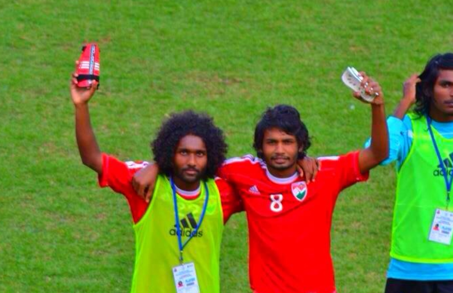 ފައިނަލް މެޗަށް ފަހު ރިލްވާން (ކ) އަދި ޝިފާޒް (ވ).--