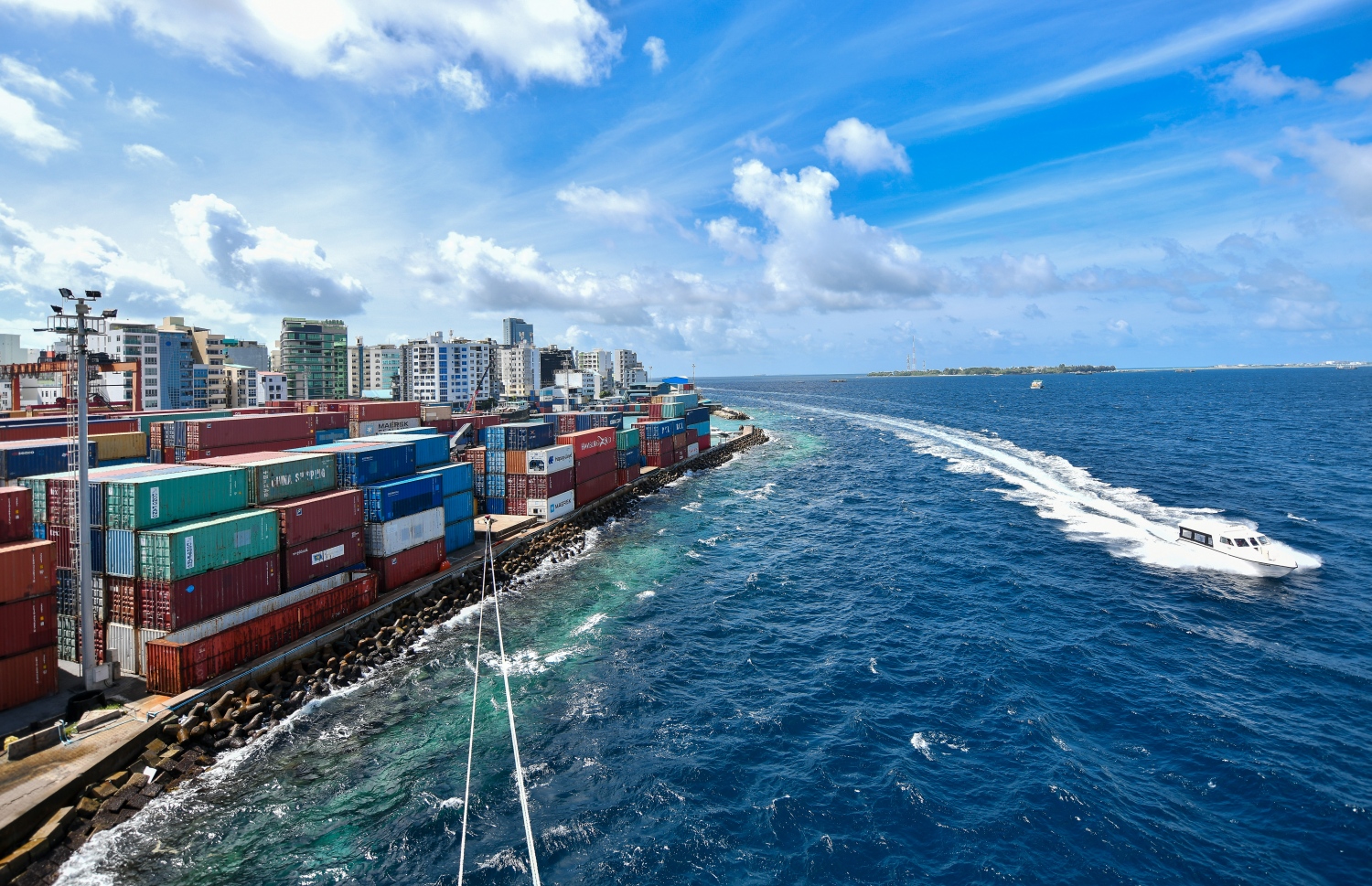 މާލެ: ނޮވެމްބަރު 23، 2021-- މޯލްޑިވްސް ސްޓޭޓް ޝިޕިން (އެމްއެސްއެސް) ގެ އަމިއްލަ ފުރަތަމަ ބޯޓު "ގަލޭނާ" ތެރެއިން އެމްޕީއެލް ސަރަހައްދު -- ފޮޓޯ: ފަޔާޒު މޫސާ / މިހާރު