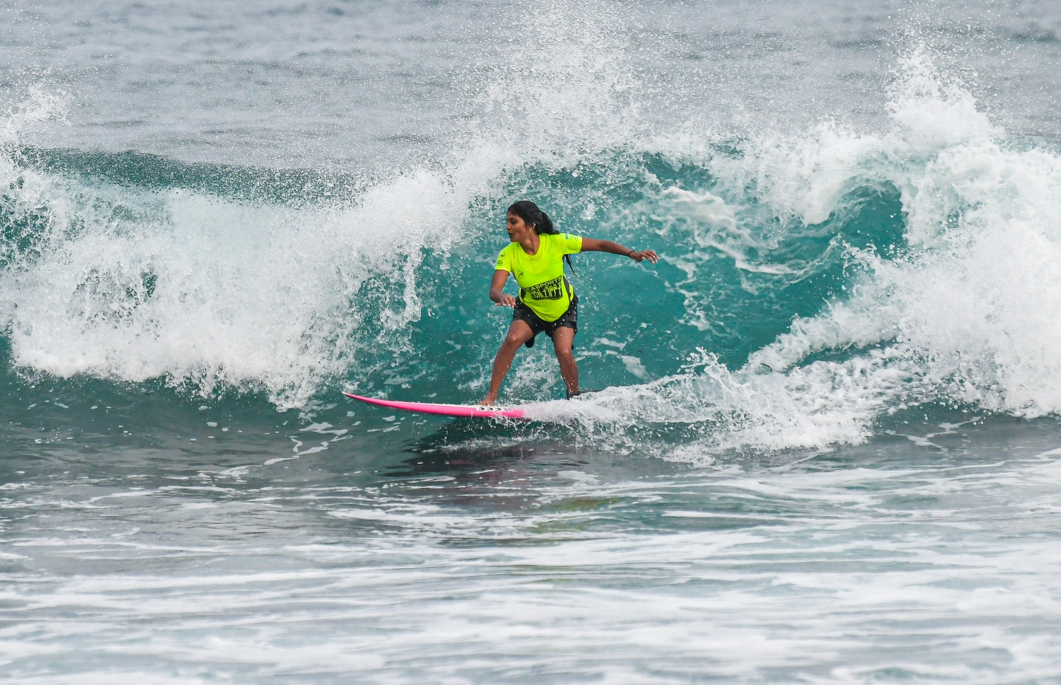 މިއަދުގެ ފައިނަލްގައި އާޔާ ރާޅާ އަޅަނީ. --- ފޮޓޯ: ފަޔާޒު މޫސާ | މިހާރު